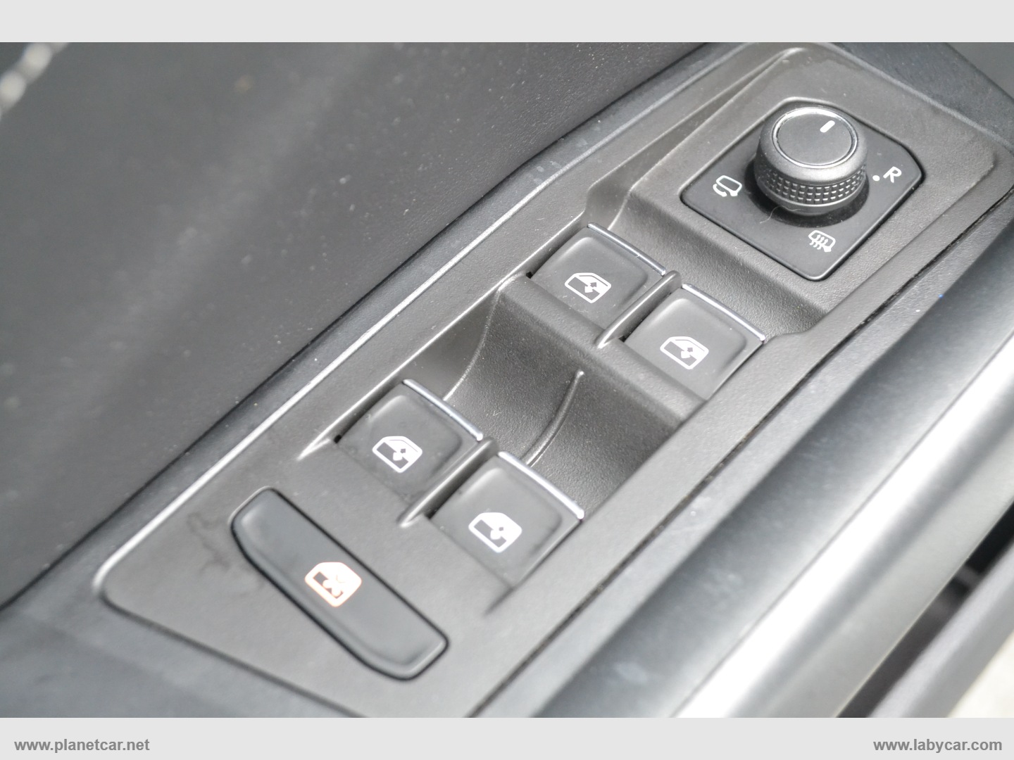 T-Roc 2.0 TDI SCR 150CV DSG 4MOT. R-Line - immagine 12