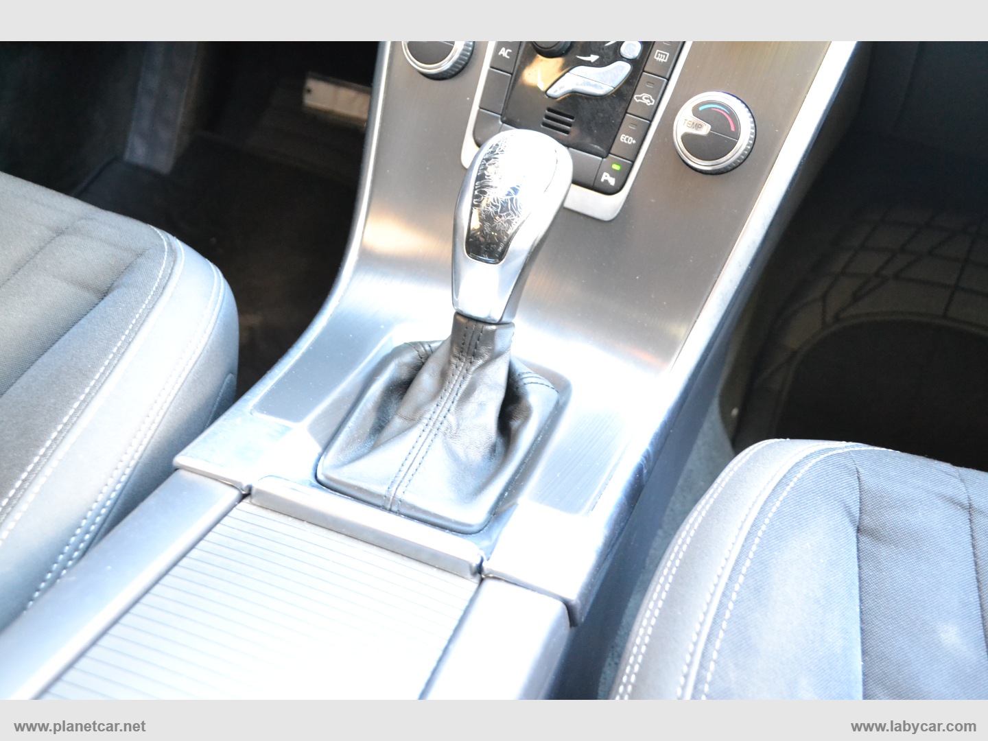 XC60 D4 Geartronic Momentum - immagine 12