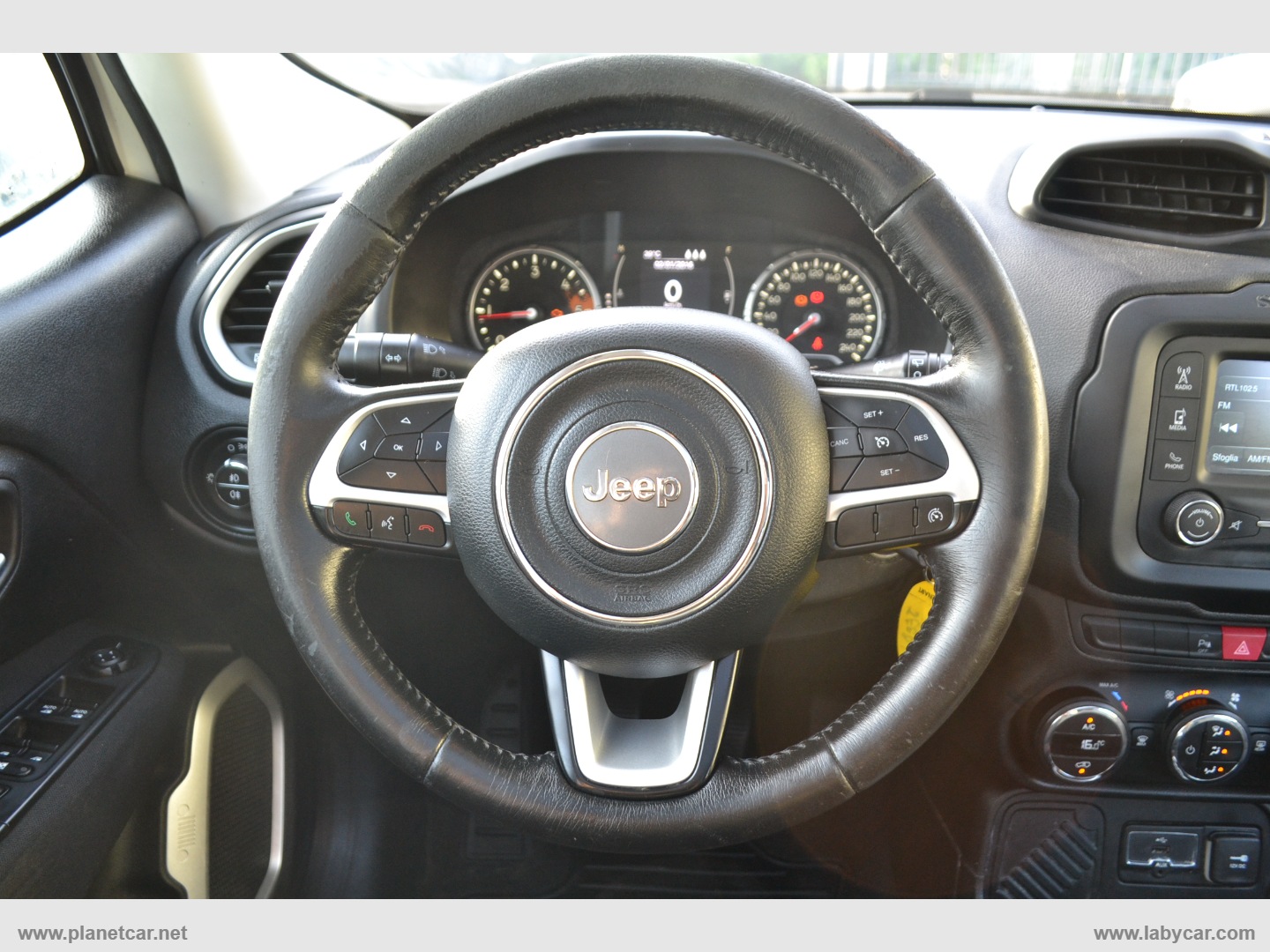Renegade 1.6 Mjt 120CV Longitude - immagine 12