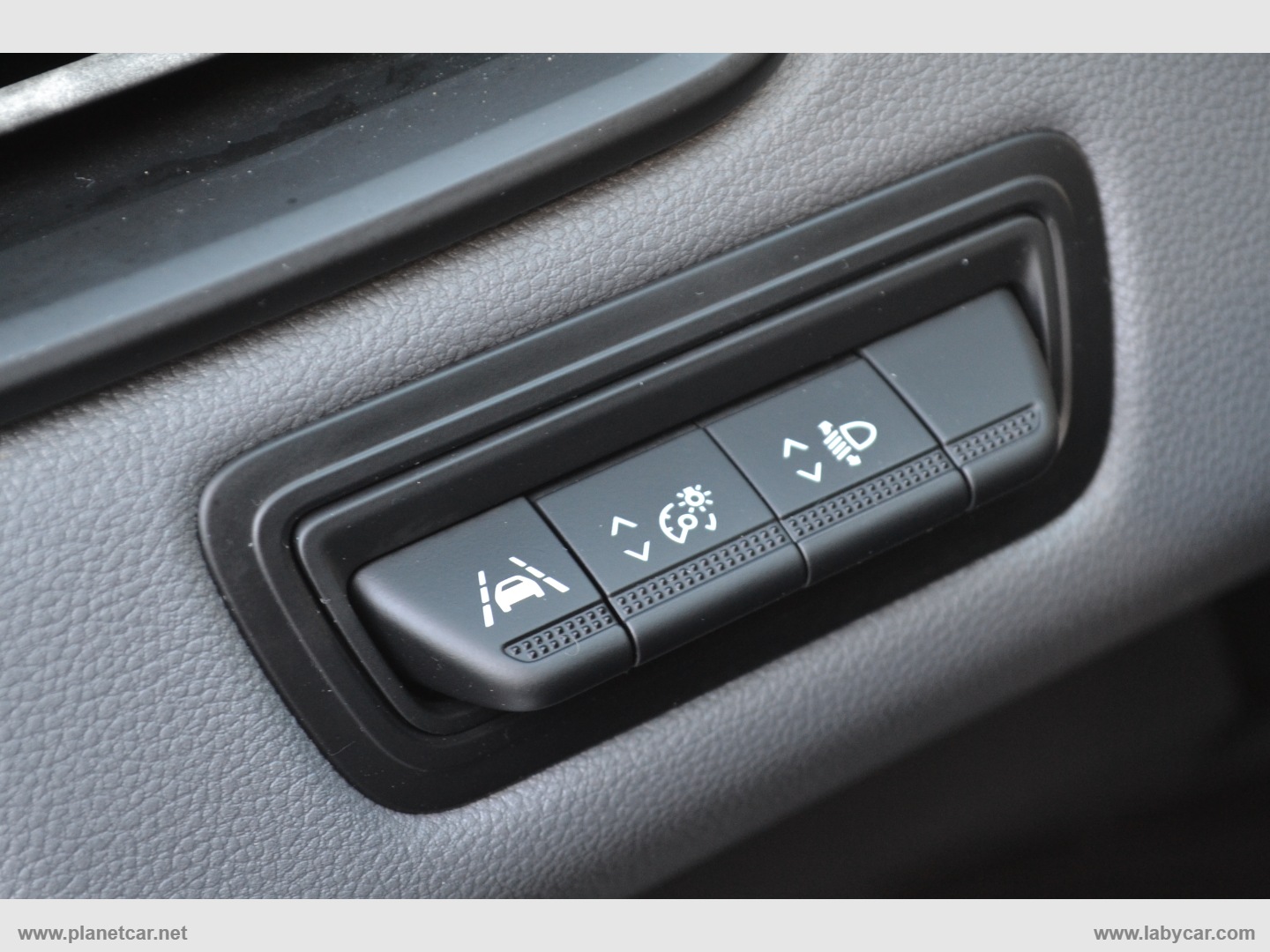 Clio SCe 65 CV 5p. Life - immagine 12