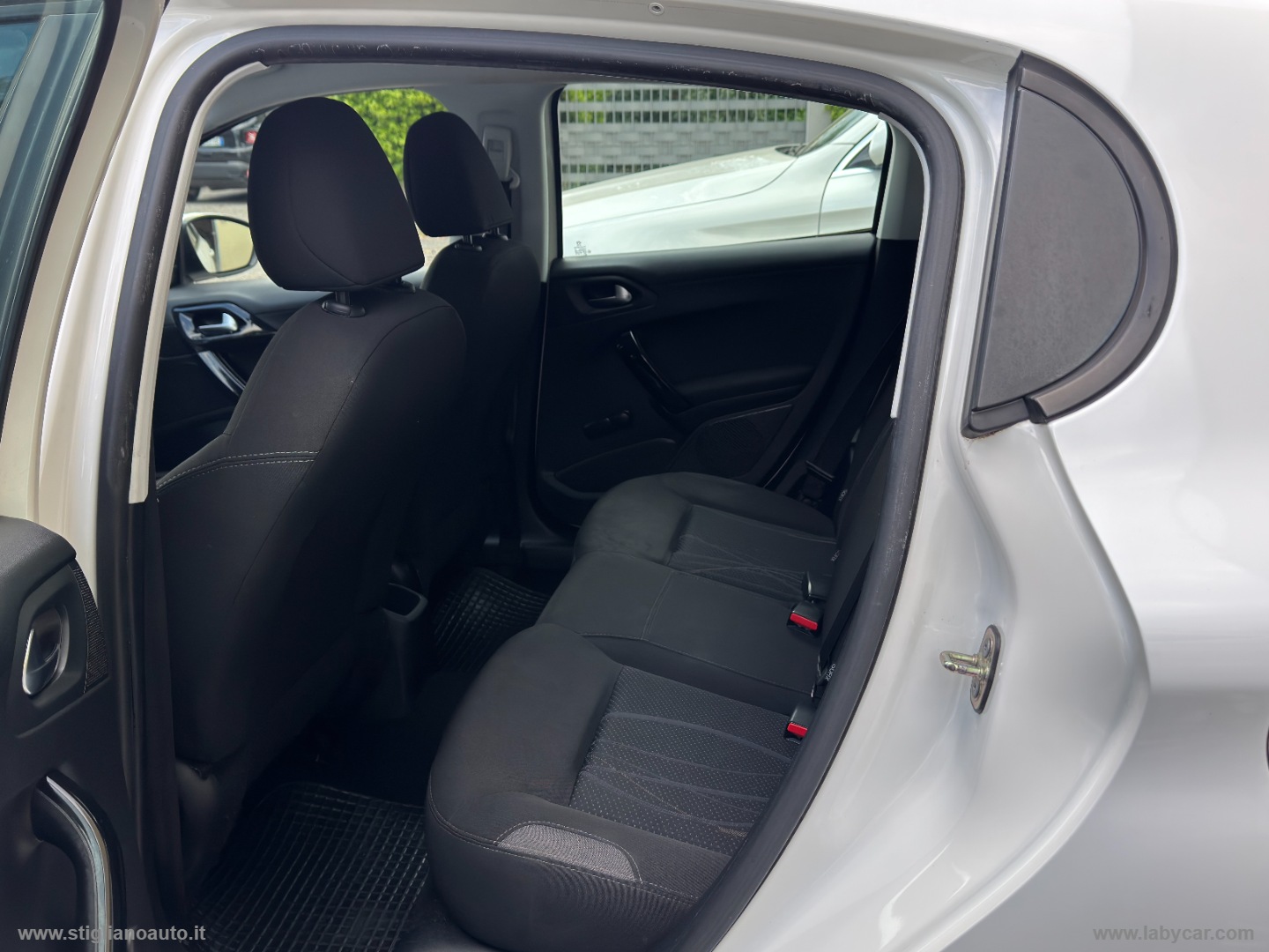 208 1.4 HDi 68 CV 5p. Business - immagine 12