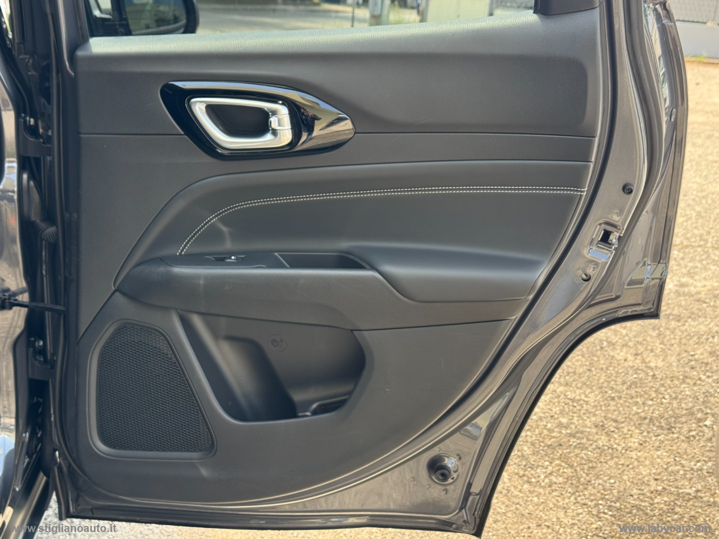 Compass 1.6 Mjt II 2WD Limited - immagine 12