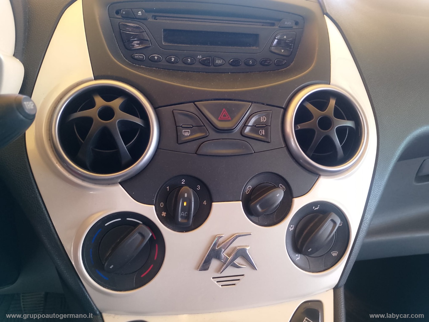 Ka+ 1.3 TDCi 75 CV Titanium - immagine 12