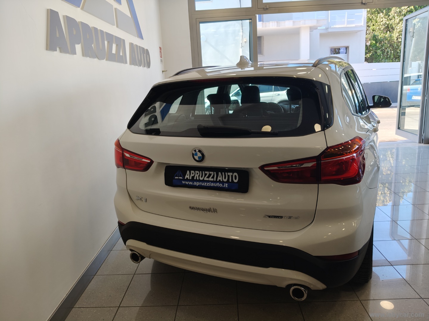 X1 xDrive18d Advantage - immagine 12