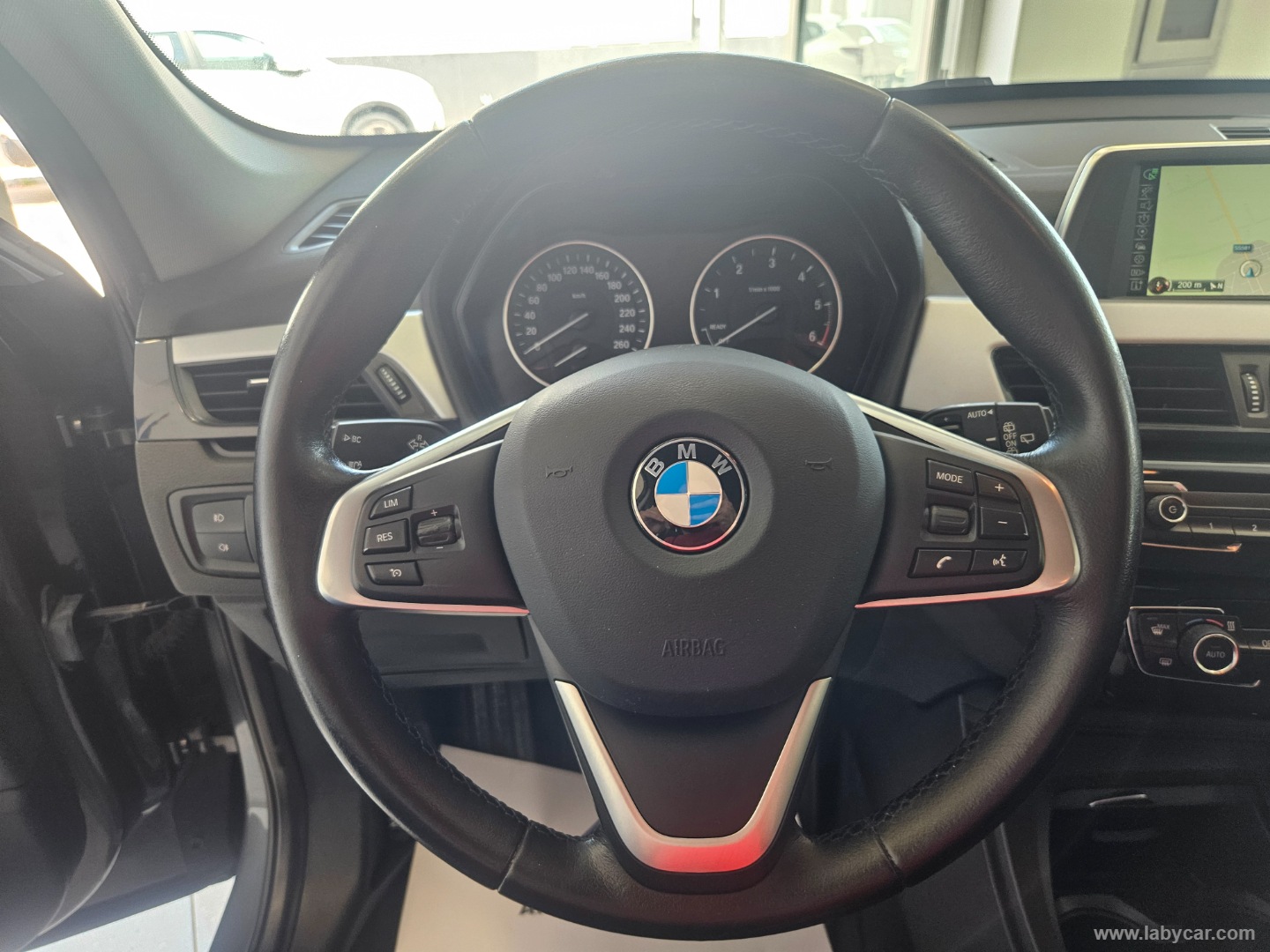 X1 xDrive18d Business - immagine 12