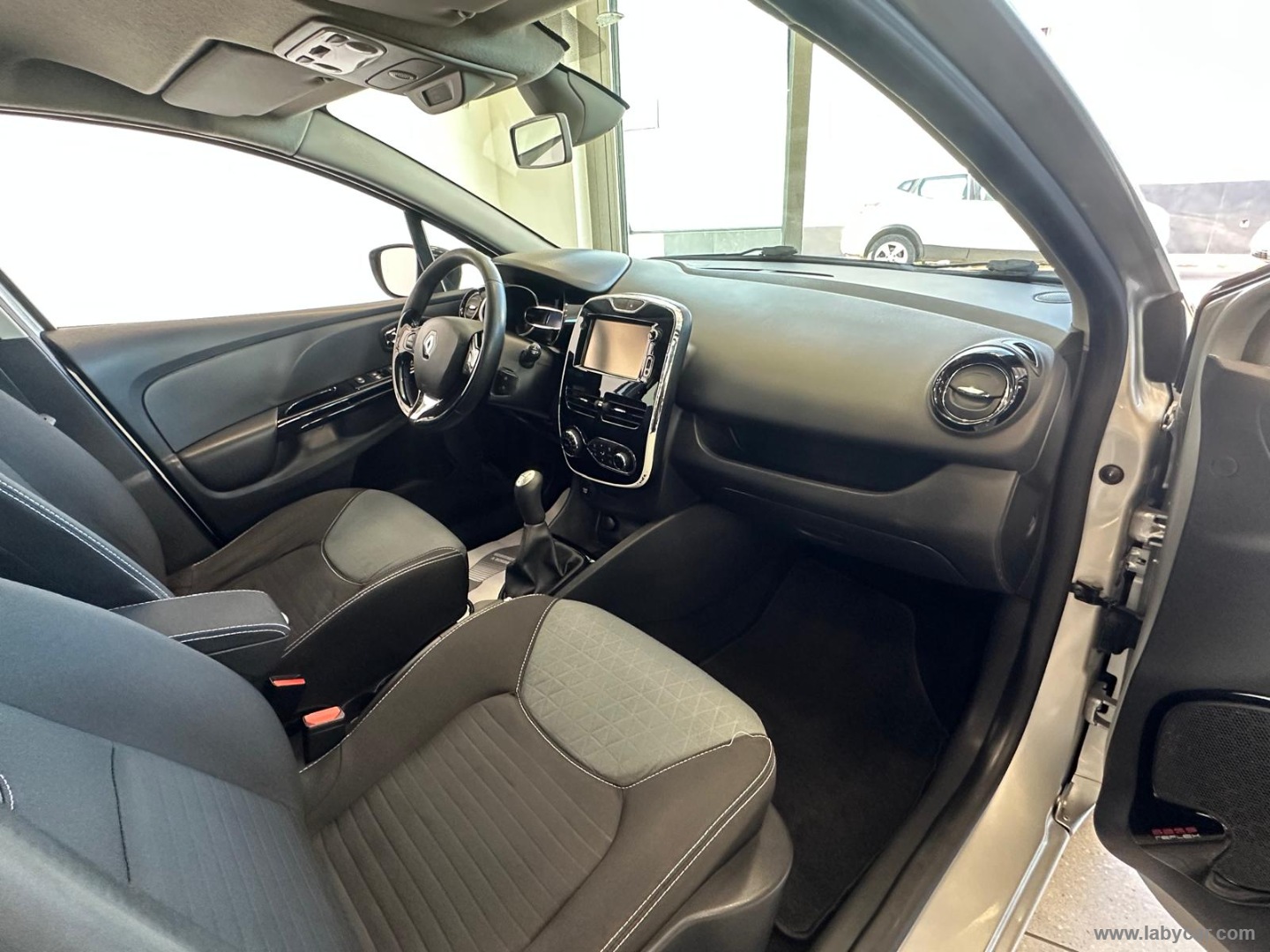 Clio 1.5 dCi 8V 90 CV S&S 5p. GT Line - immagine 12