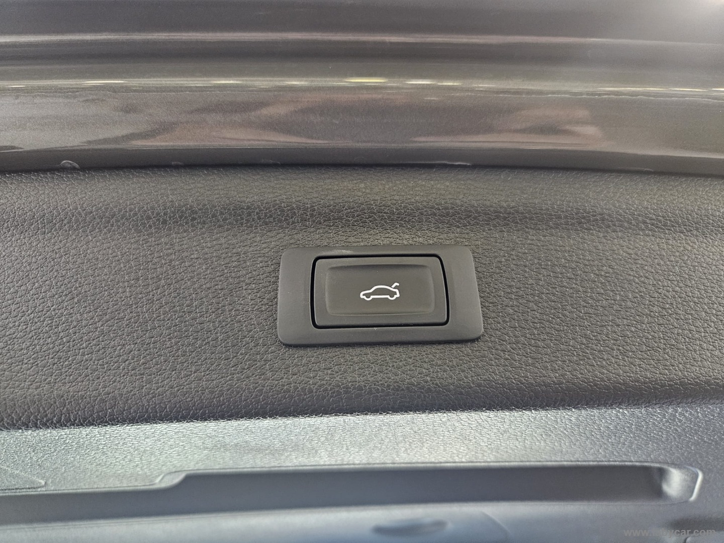 Q3 40 TDI quattro S tr. Business Adv. - immagine 12