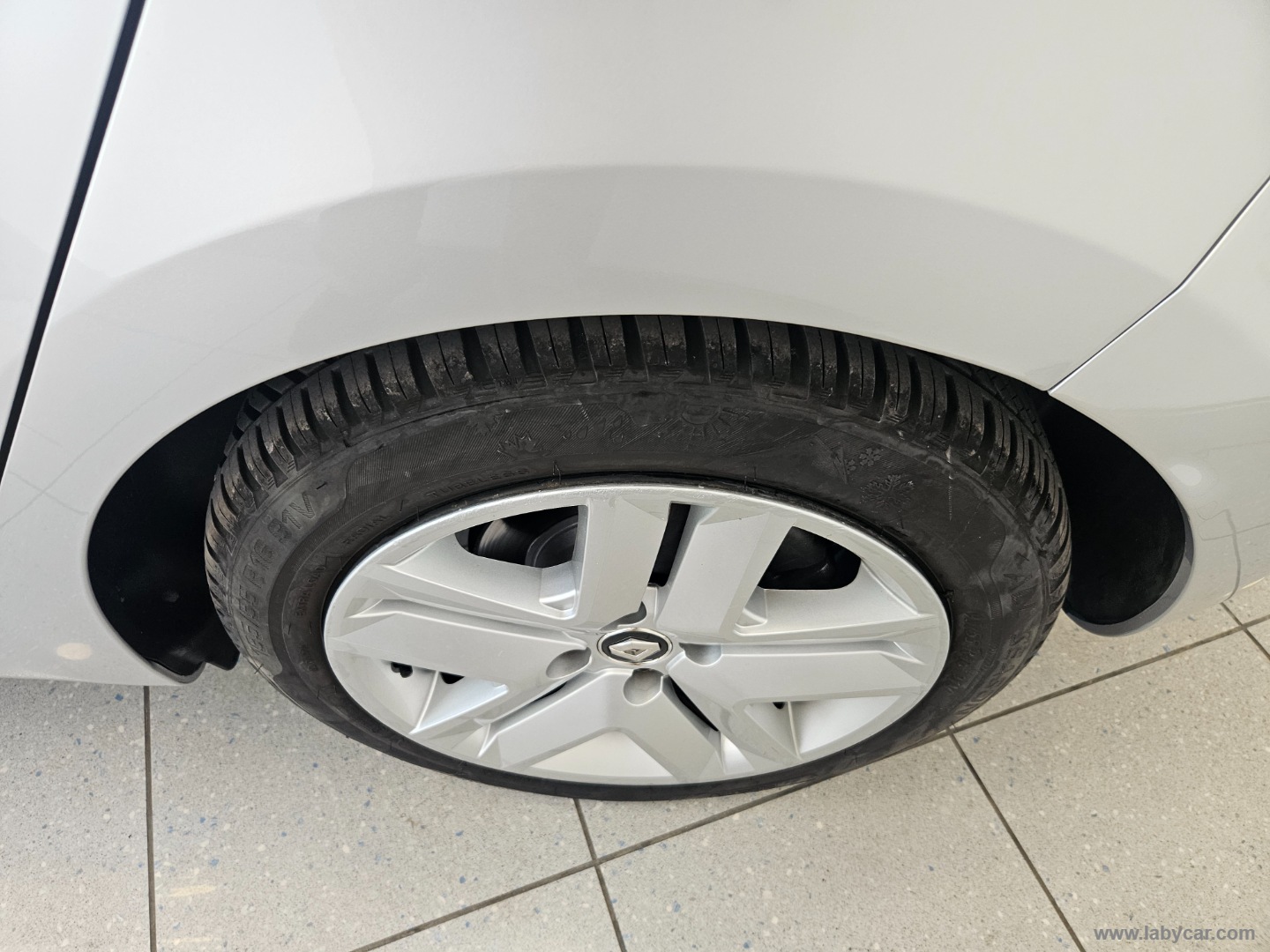 Clio Hybrid E-Tech 140 CV 5p. E-Tech - immagine 12