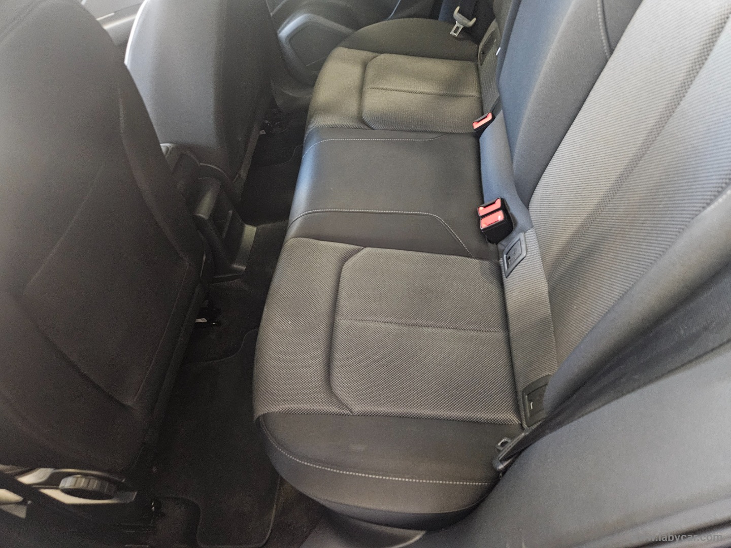Q2 35 TDI S tronic Business - immagine 12