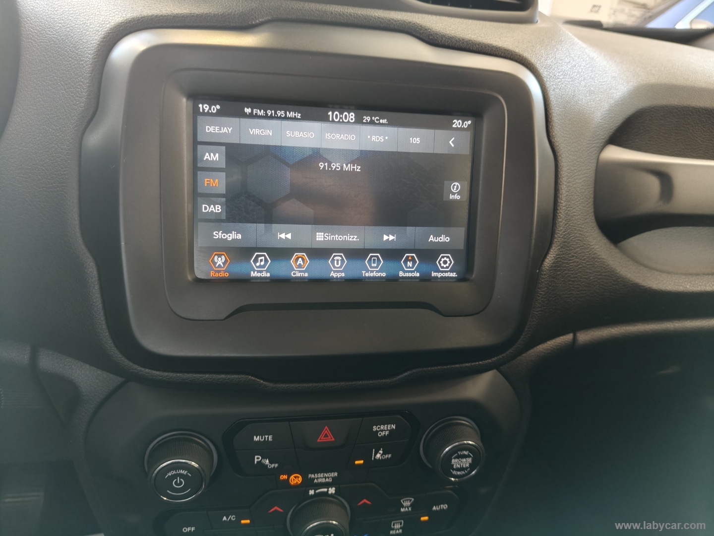 Renegade 1.6 Mjt 120CV Limited - immagine 12