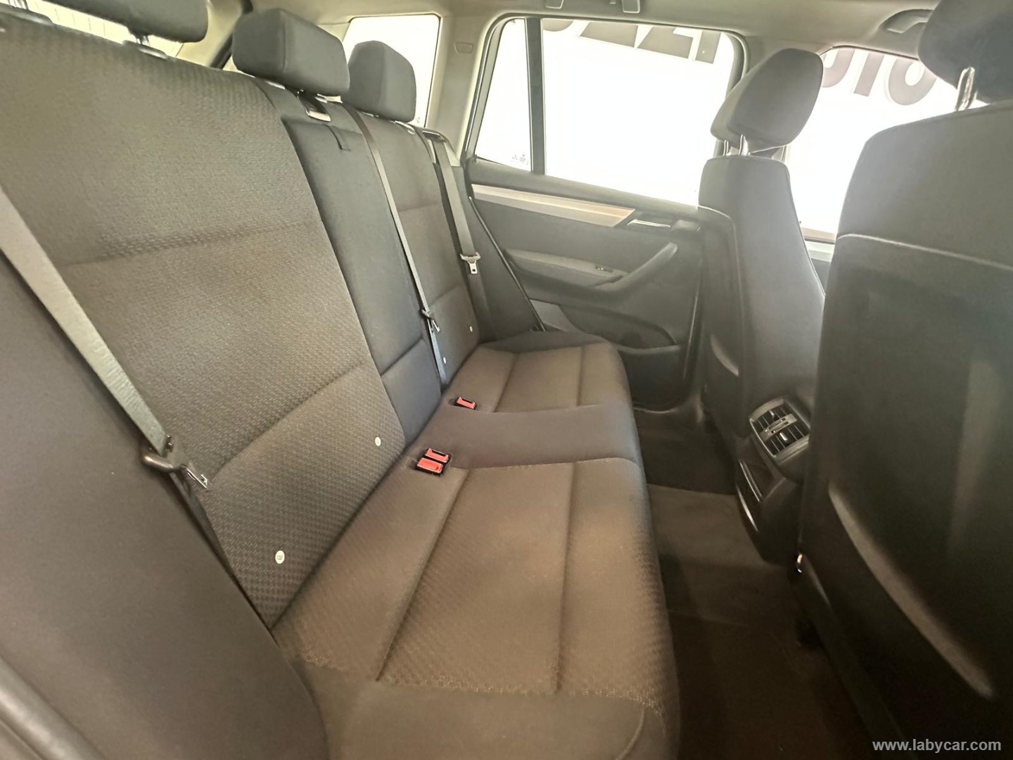 X3 xDrive20d Business aut. - immagine 12