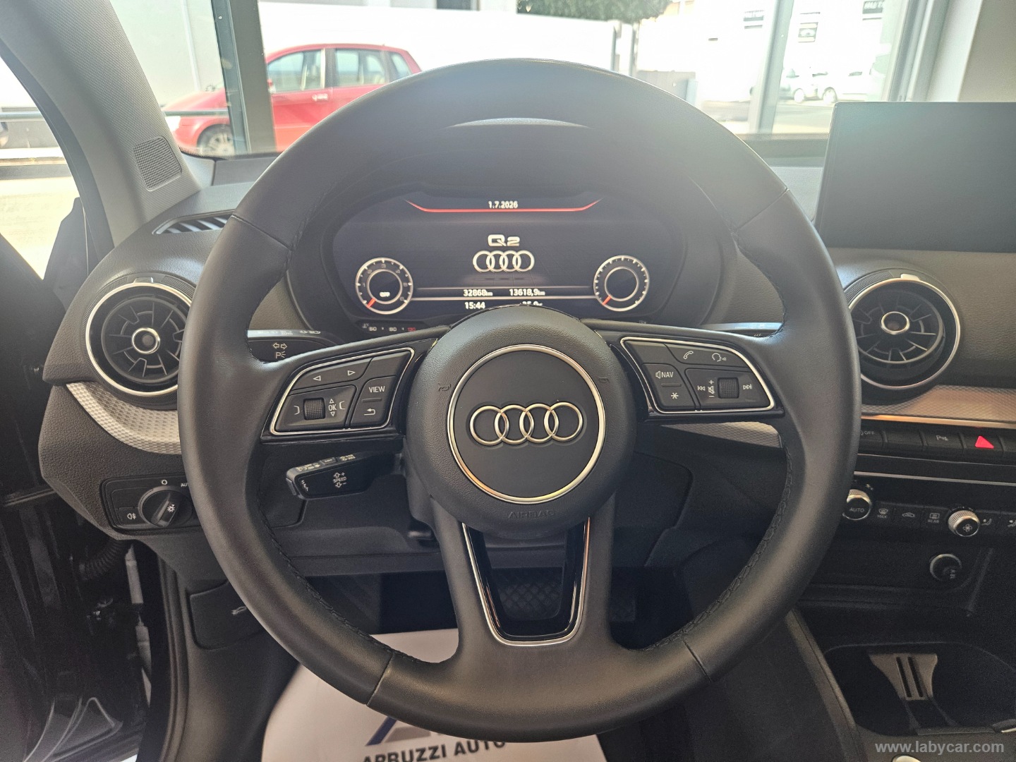 Q2 30 TDI S tronic Business - immagine 12