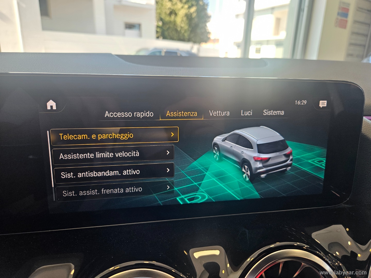 GLA 200 d Automatic Premium - immagine 12