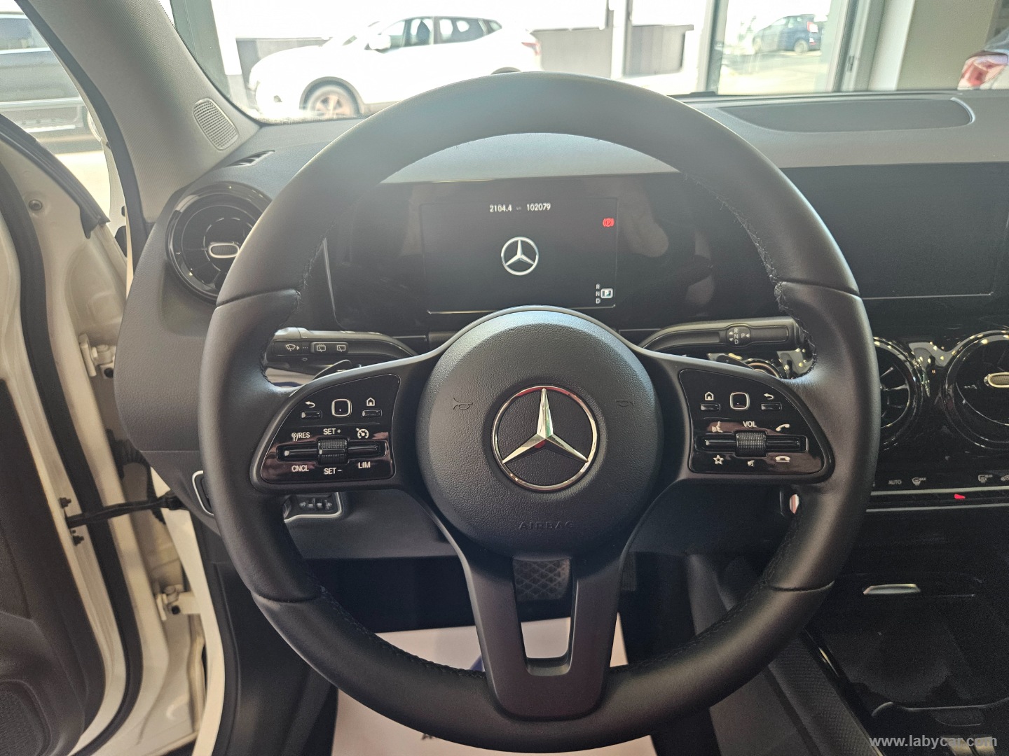 GLA 180 d Automatic Sport - immagine 12