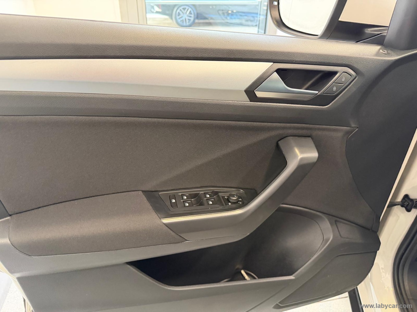 T-Roc 2.0 TDI SCR Life - immagine 12