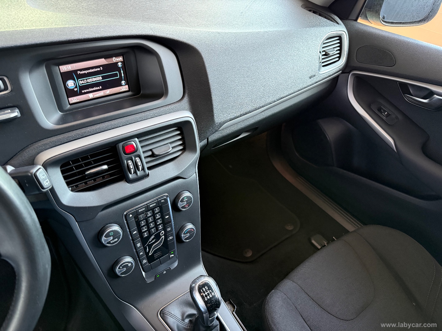 V40 D2 Momentum N1 GANCIO TRAINO - immagine 12