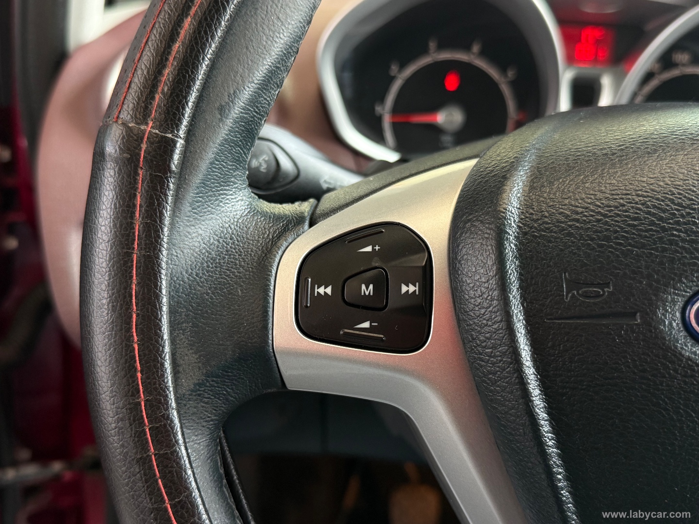 Fiesta 1.4 5p. Bz.- GPL Titanium - immagine 12