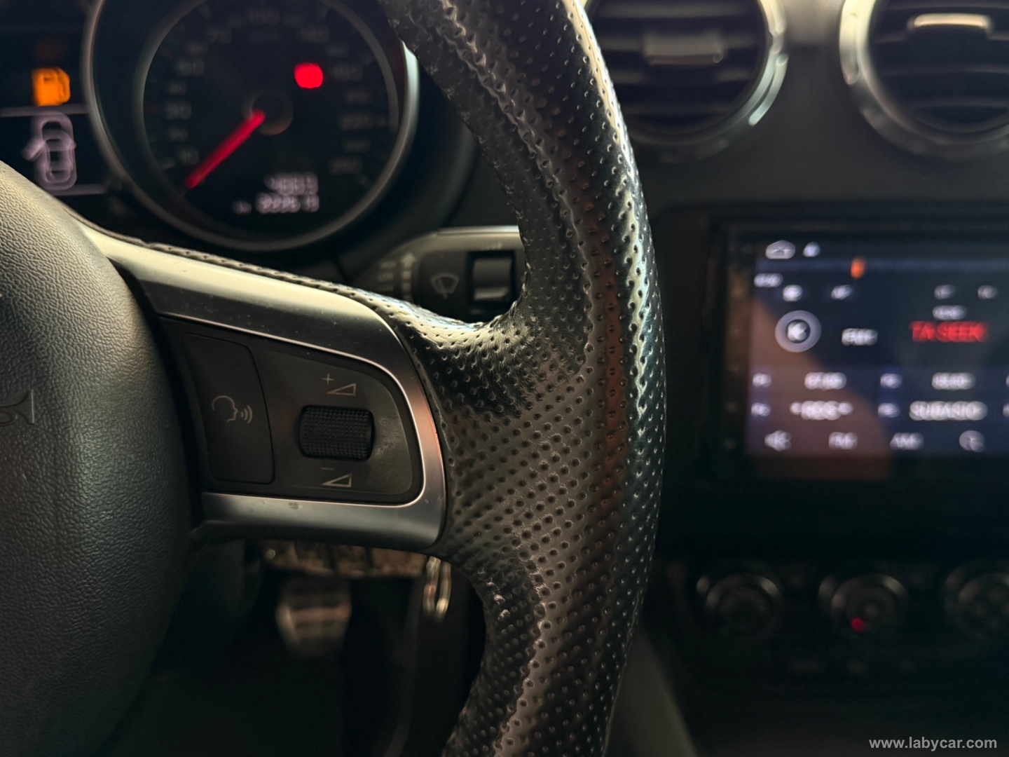TT Coupé 2.0 TDI quattro - immagine 12