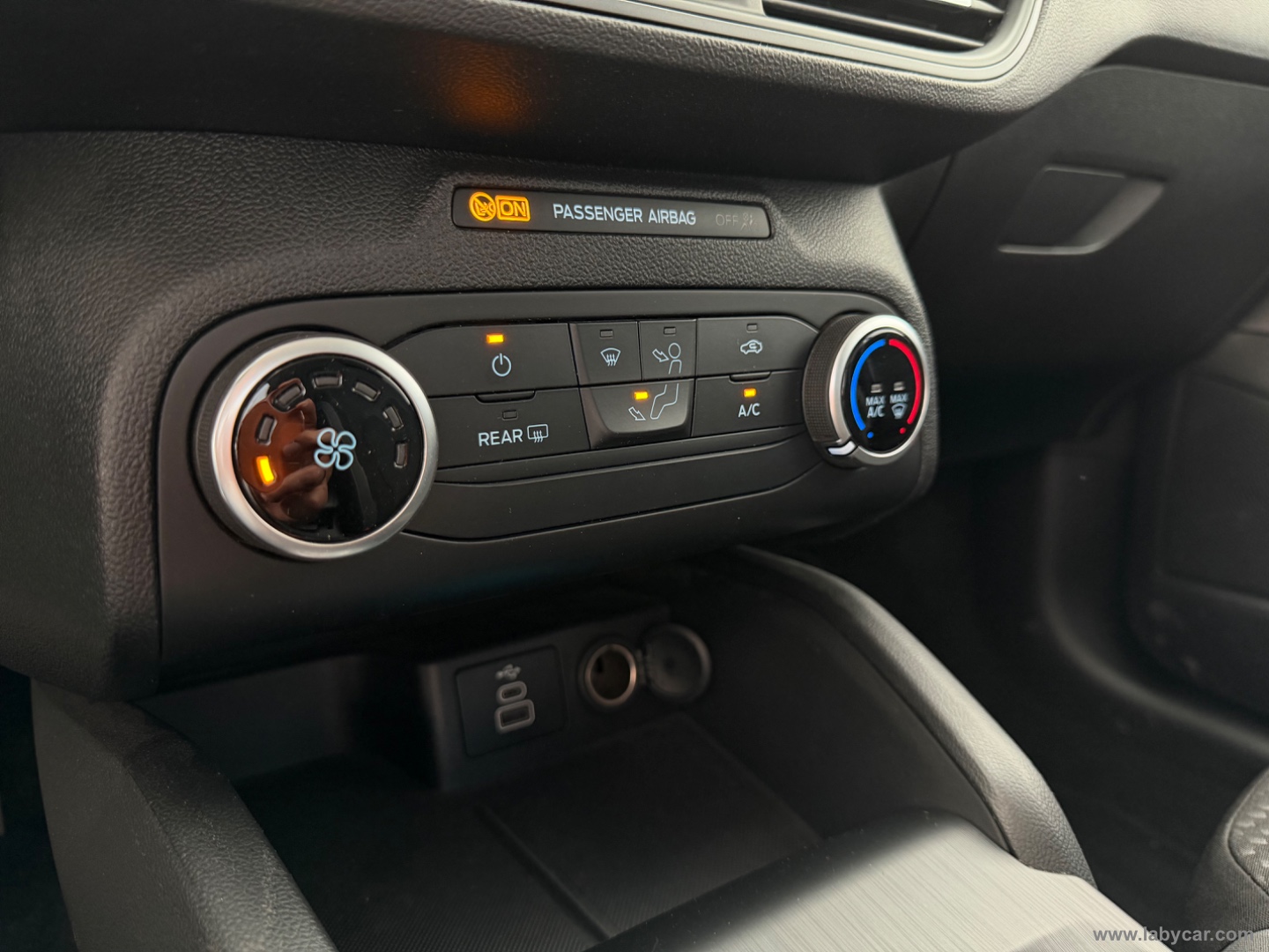 Focus 1.5 EcoBlue 120 aut.SW Active Des. - immagine 12