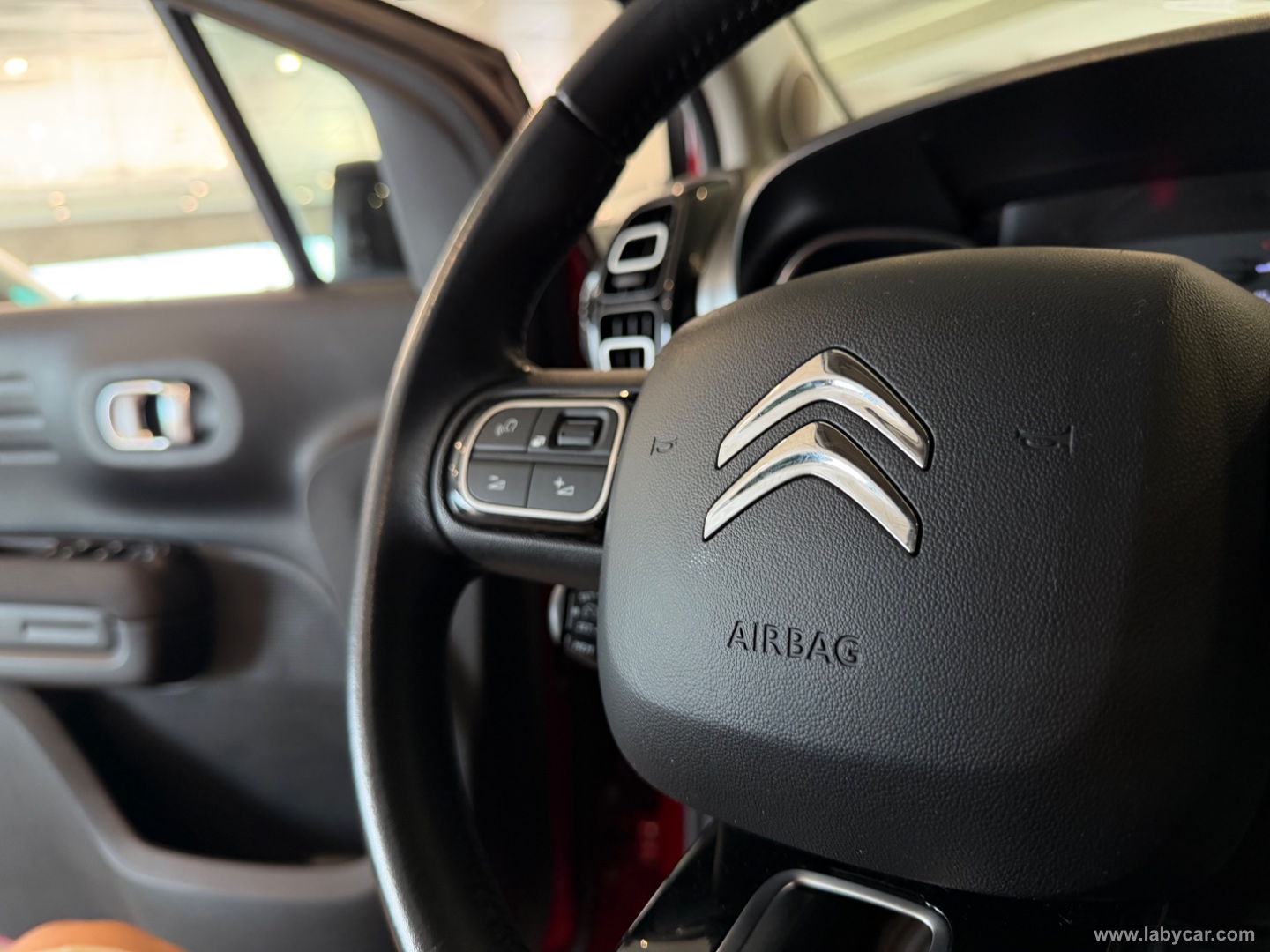 C3 Aircross BlueHDi 110 S&S Shine - immagine 12