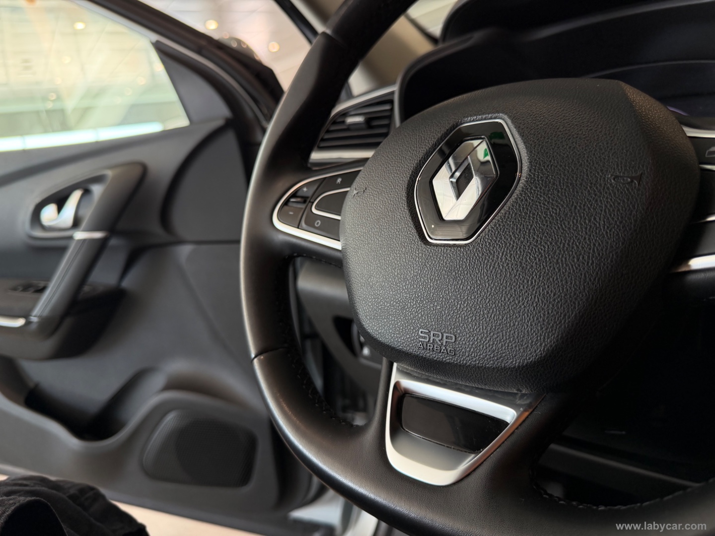 Kadjar Blue dCi 8V 115 CV EDC Business - immagine 12