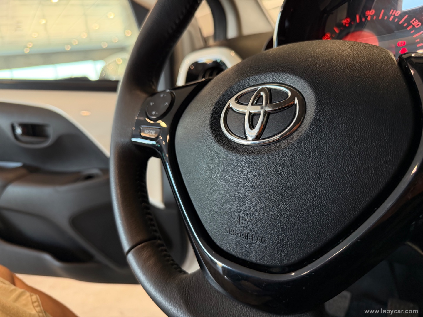 Aygo 1.0 VVT-i 69 CV 5p. x-cite - immagine 12