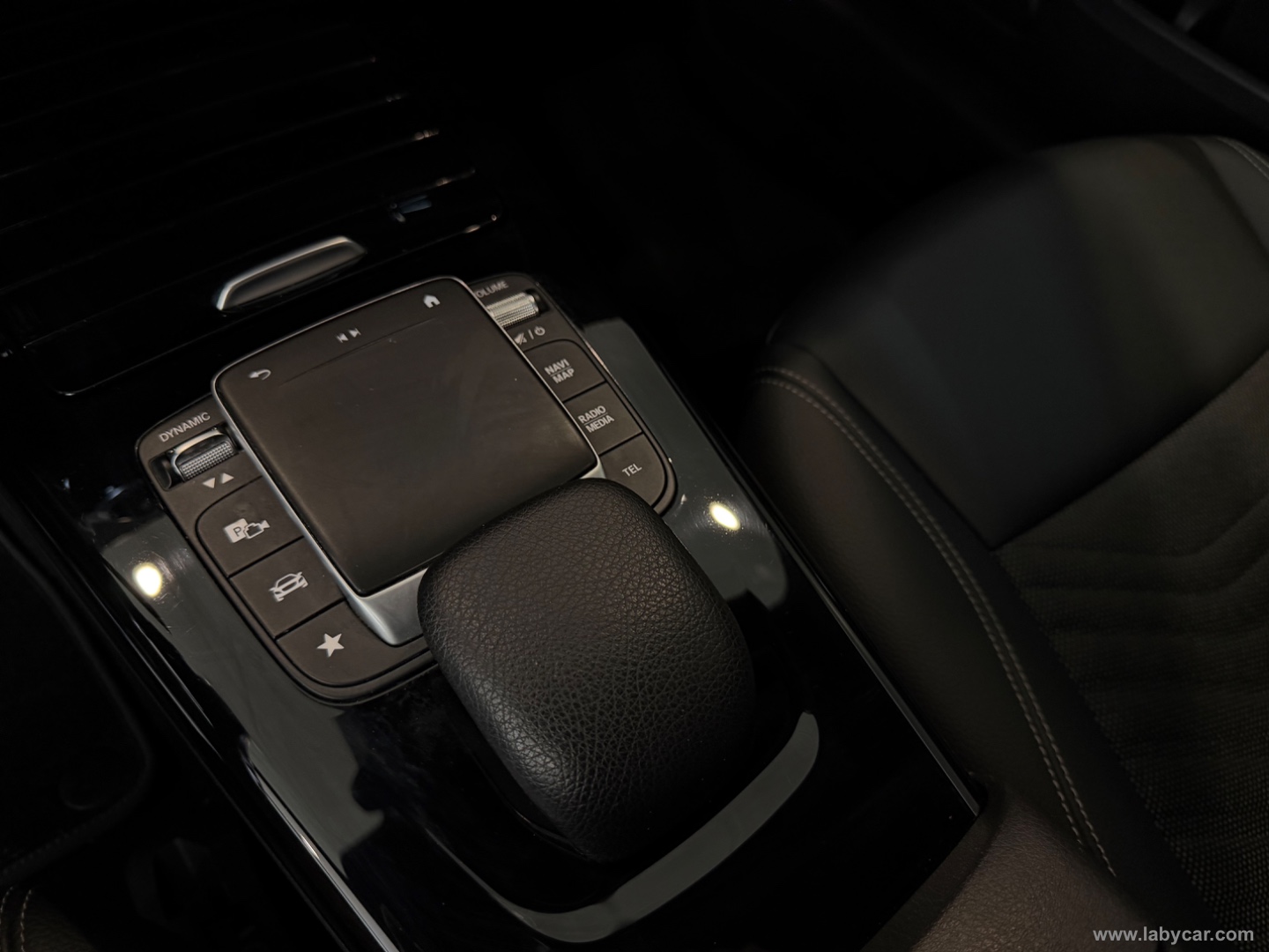 A 180 d Automatic Business Extra - immagine 12