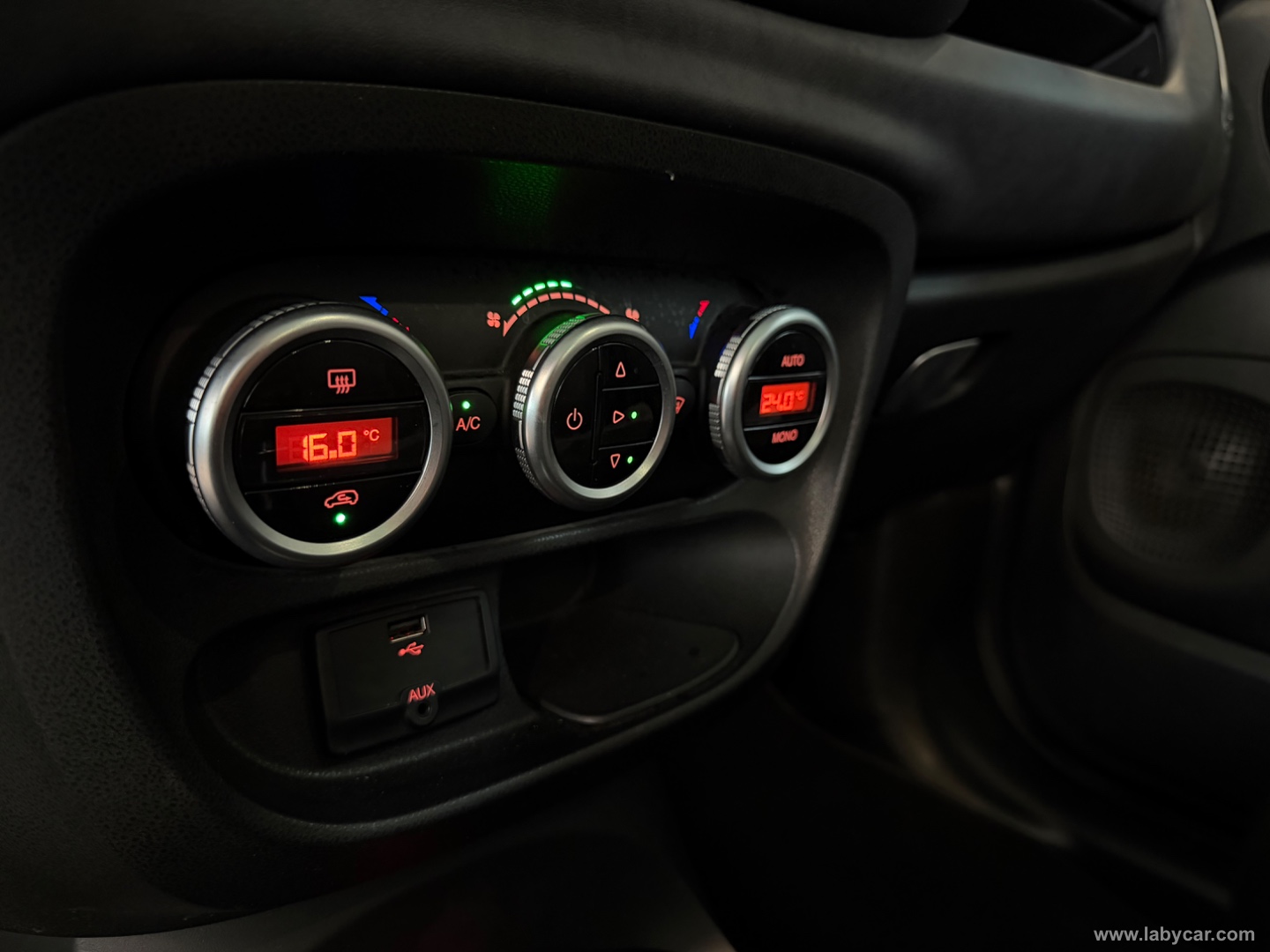 500L 0.9 TwinAir Turbo Nat. Power Lounge - immagine 12