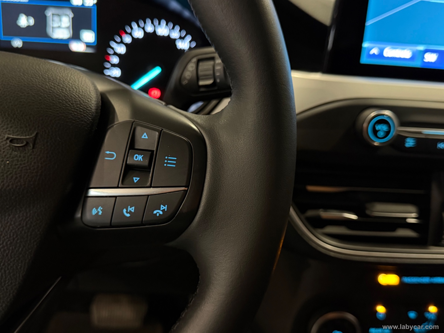 Focus 1.5 E.Blue 120CV aut. SW Bs Co-P. - immagine 12
