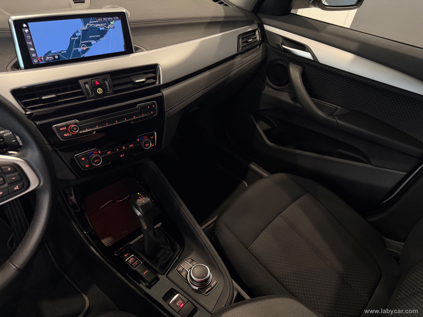 X2 xDrive25e Advantage - immagine 12