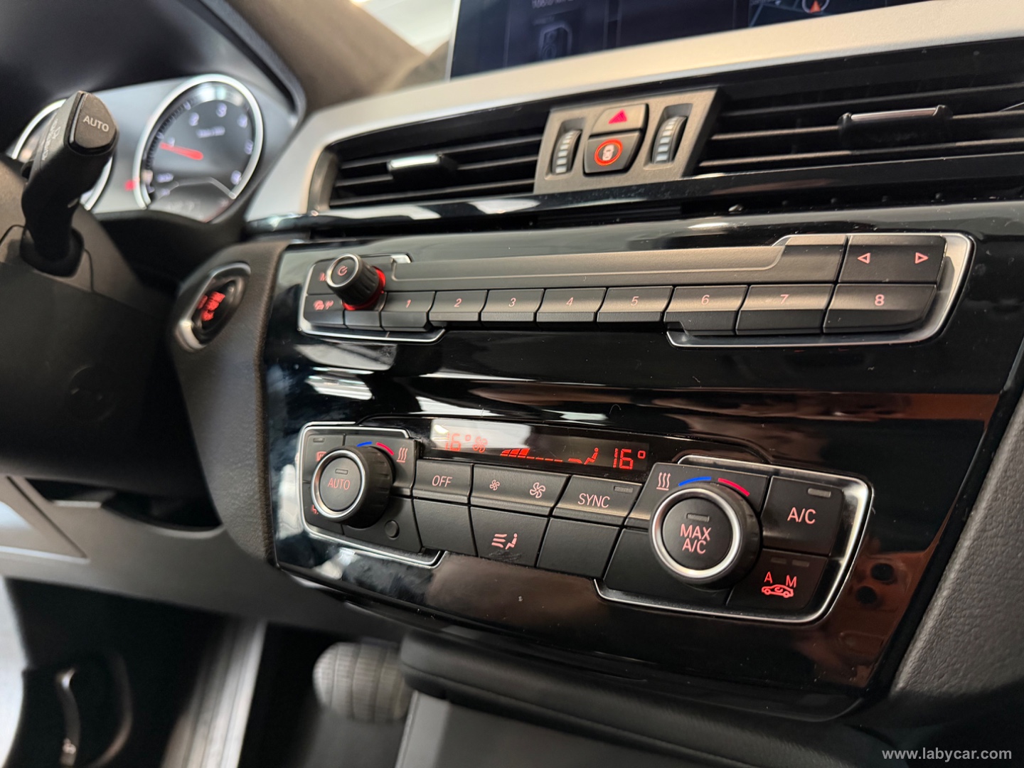X1 sDrive18d Business Advantage - immagine 12