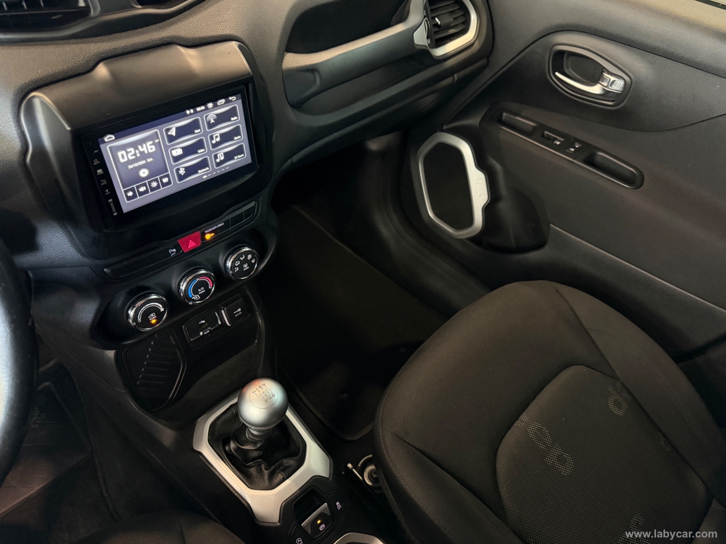 Renegade 1.6 Mjt 120CV Longitude - immagine 12