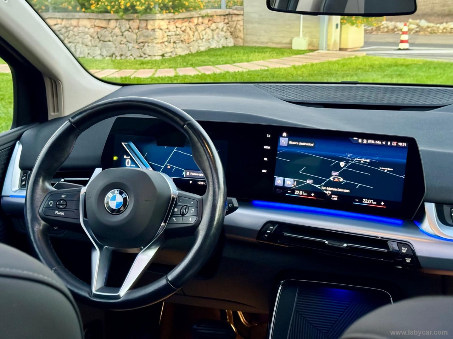 218d Active Tourer Luxury - immagine 12
