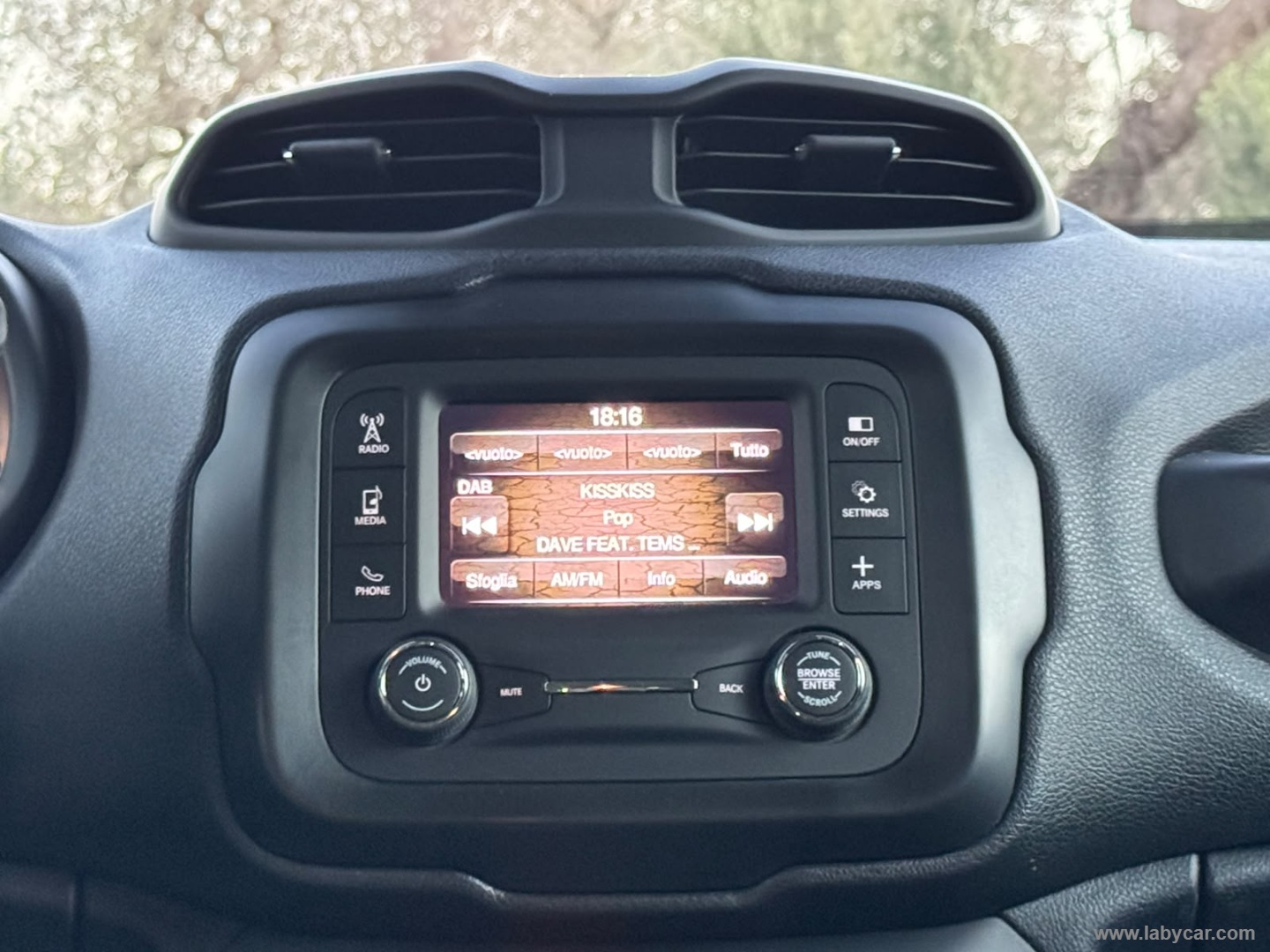 Renegade 1.6 Mjt 120CV Limited - immagine 12