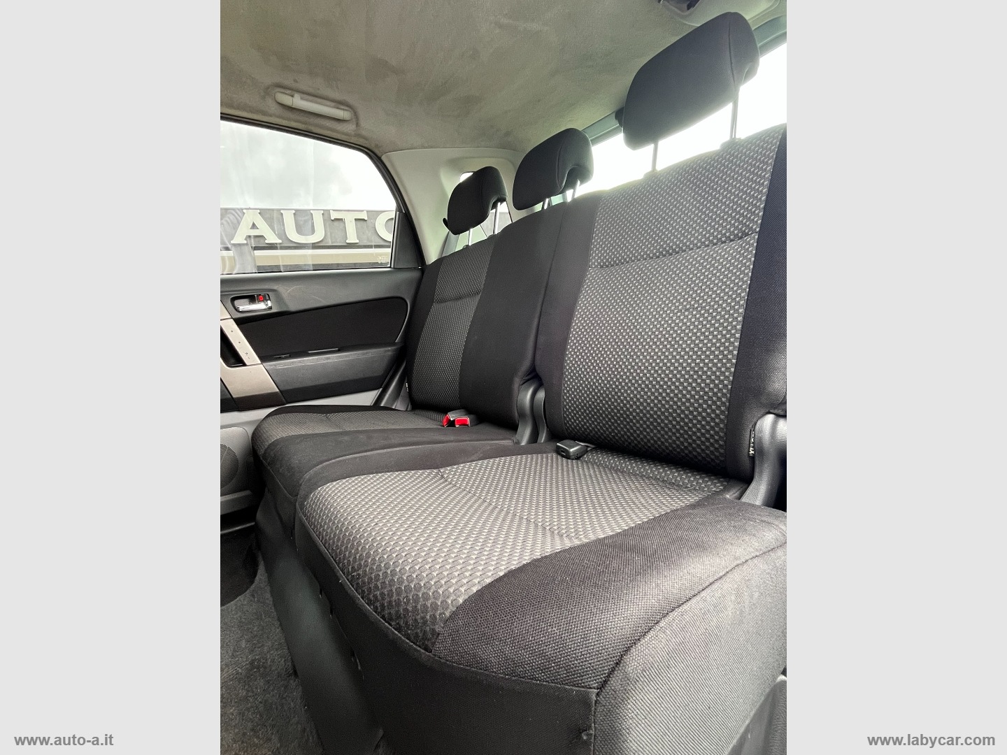 Terios 1.5 4WD Sho Green Powered - immagine 12