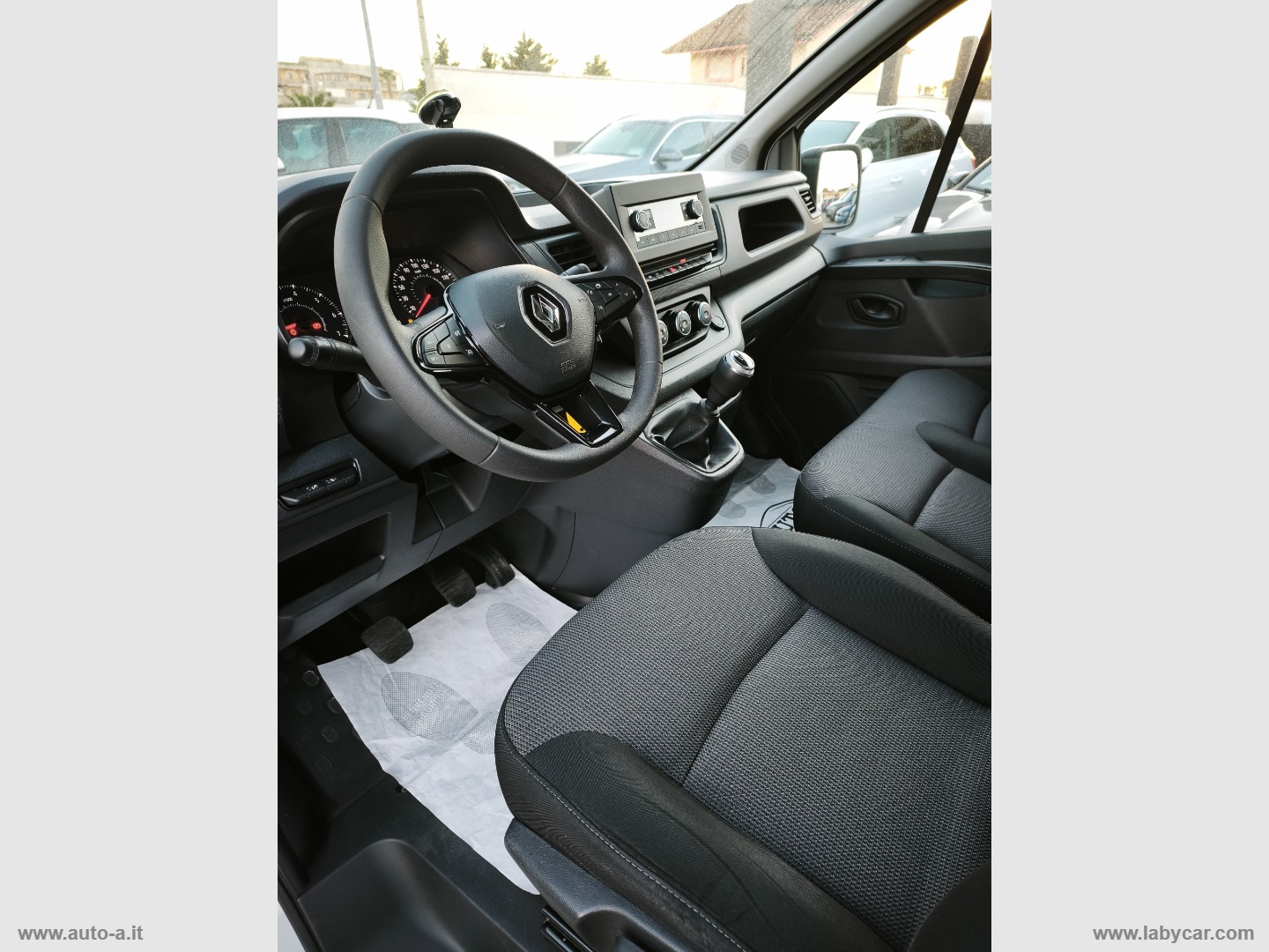 TRAFIC 2.0 DCI 130CV FURGONE ADVANCE - immagine 12