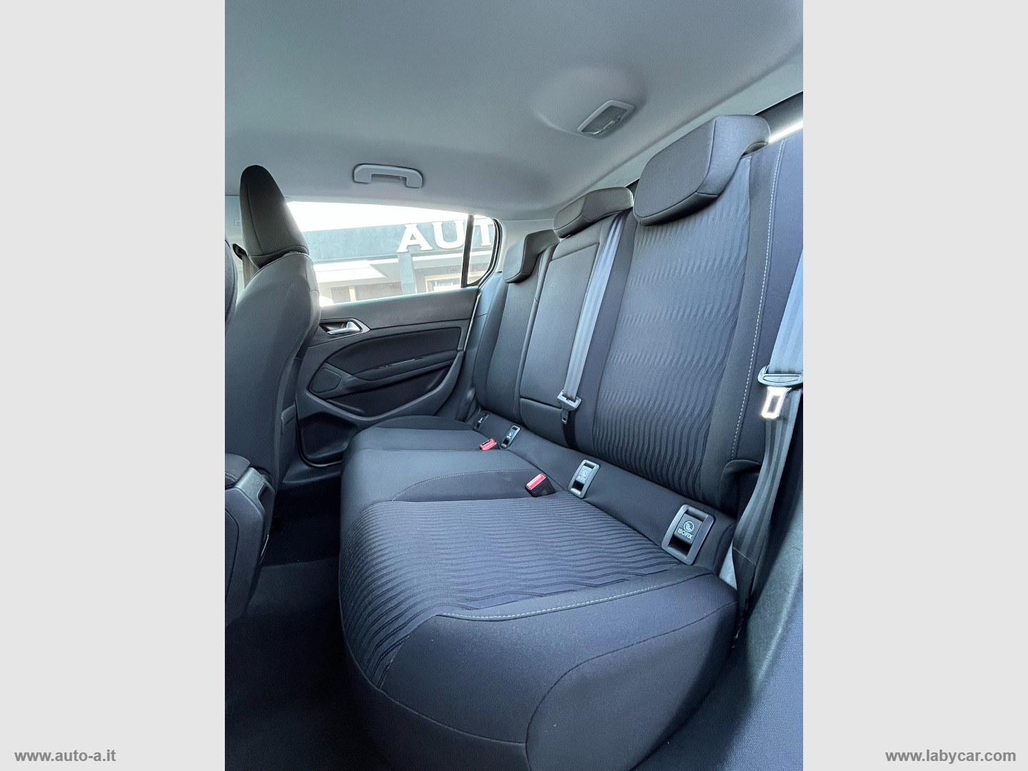 308 BlueHDi 120 S&S Business - immagine 12
