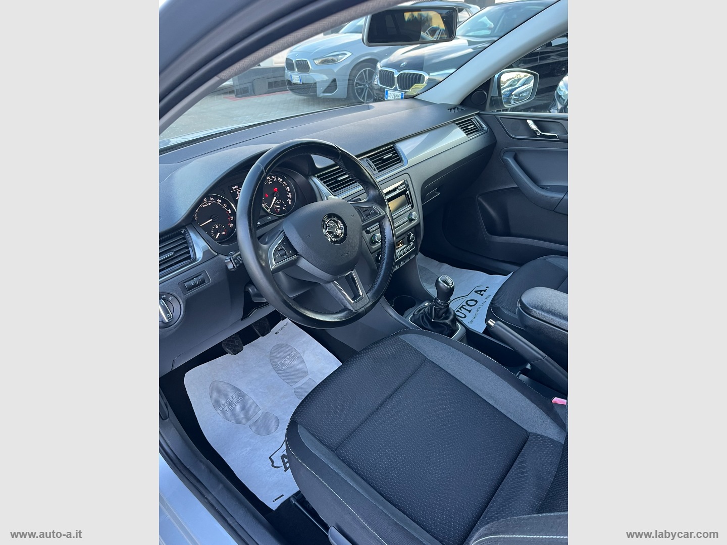 Rapid 1.6 TDI CR 90 CV Executive - immagine 12