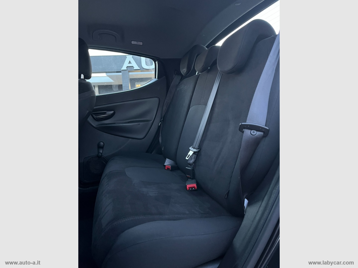 Ypsilon 1.2 69 CV 5p. S&S Silver - immagine 12