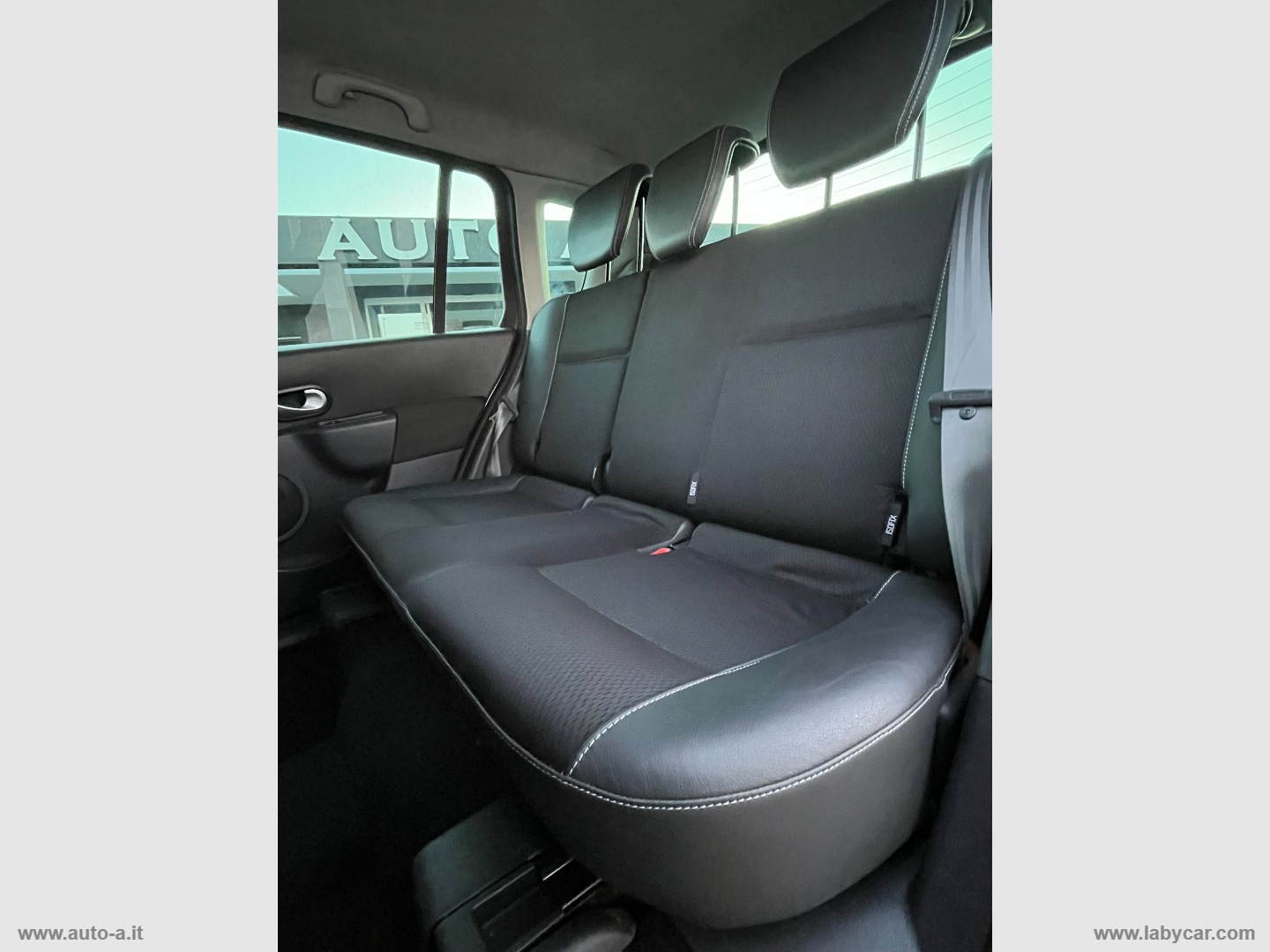 Grand Modus 1.5 dCi 90 CV Night&Day - immagine 12