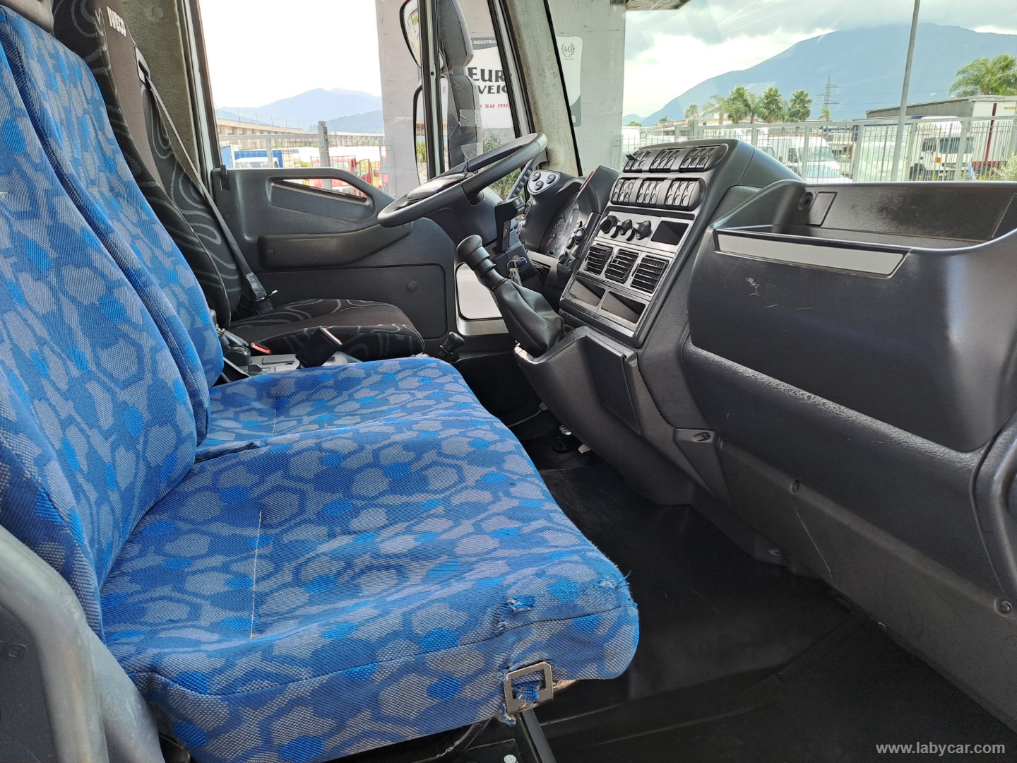 EUROCARGO 100E22 RIB. GRU BONFIGLIOLI M.4217 IVECO Eurocargo 100E22 K Gru radio e Ribaltabile - immagine 12