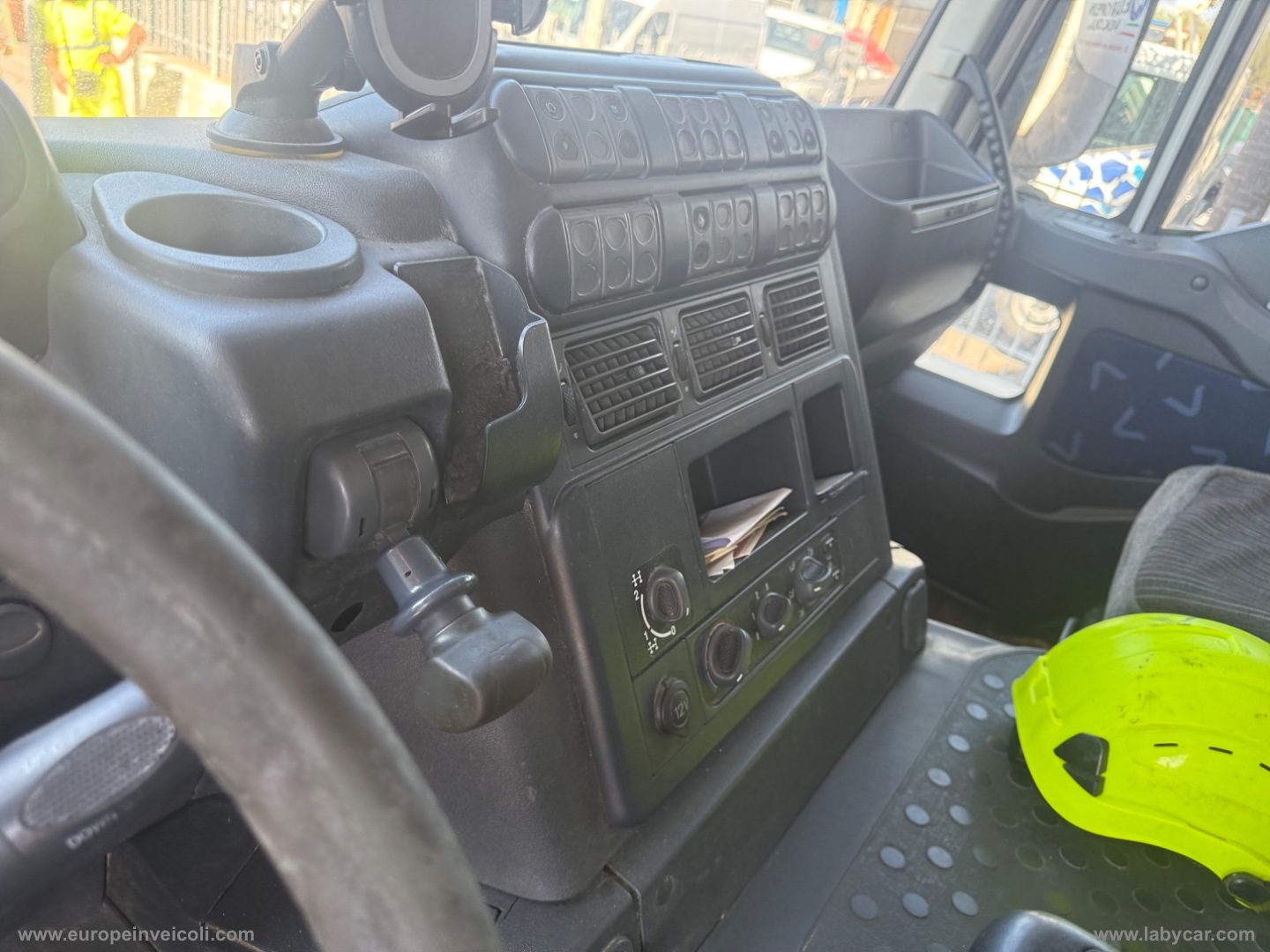 STRALIS 410 - 4 ASSI RIBALTABILE VASCA - immagine 12