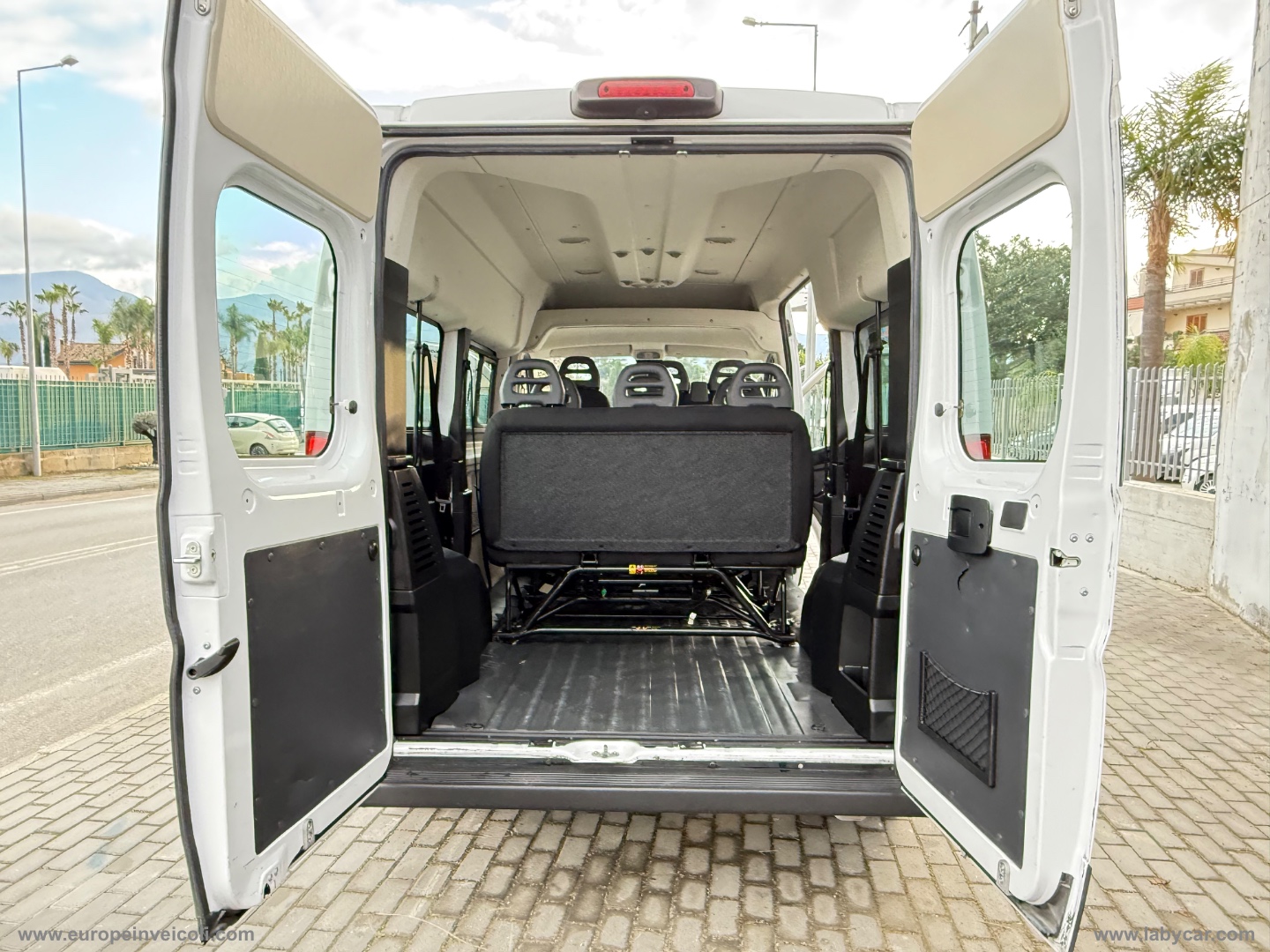 Ducato 33 2.2 Mjt 140 PM-TM Combi - immagine 12