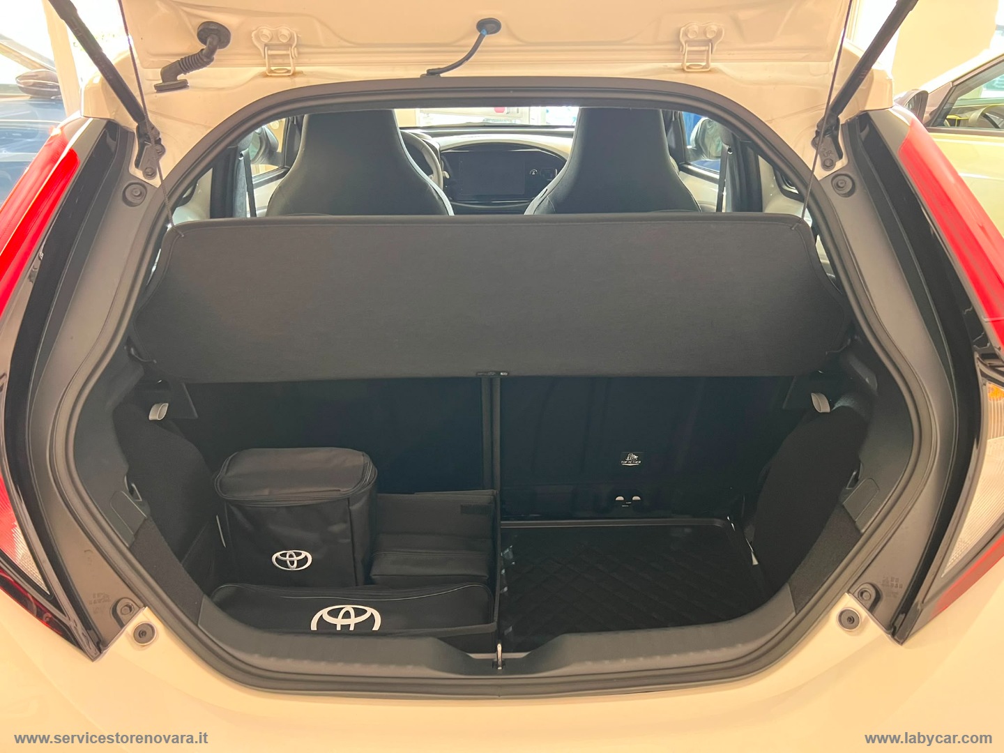 Aygo X 1.5 Hybrid 115 CV 5p. PRONTA CONSEGNA - immagine 12