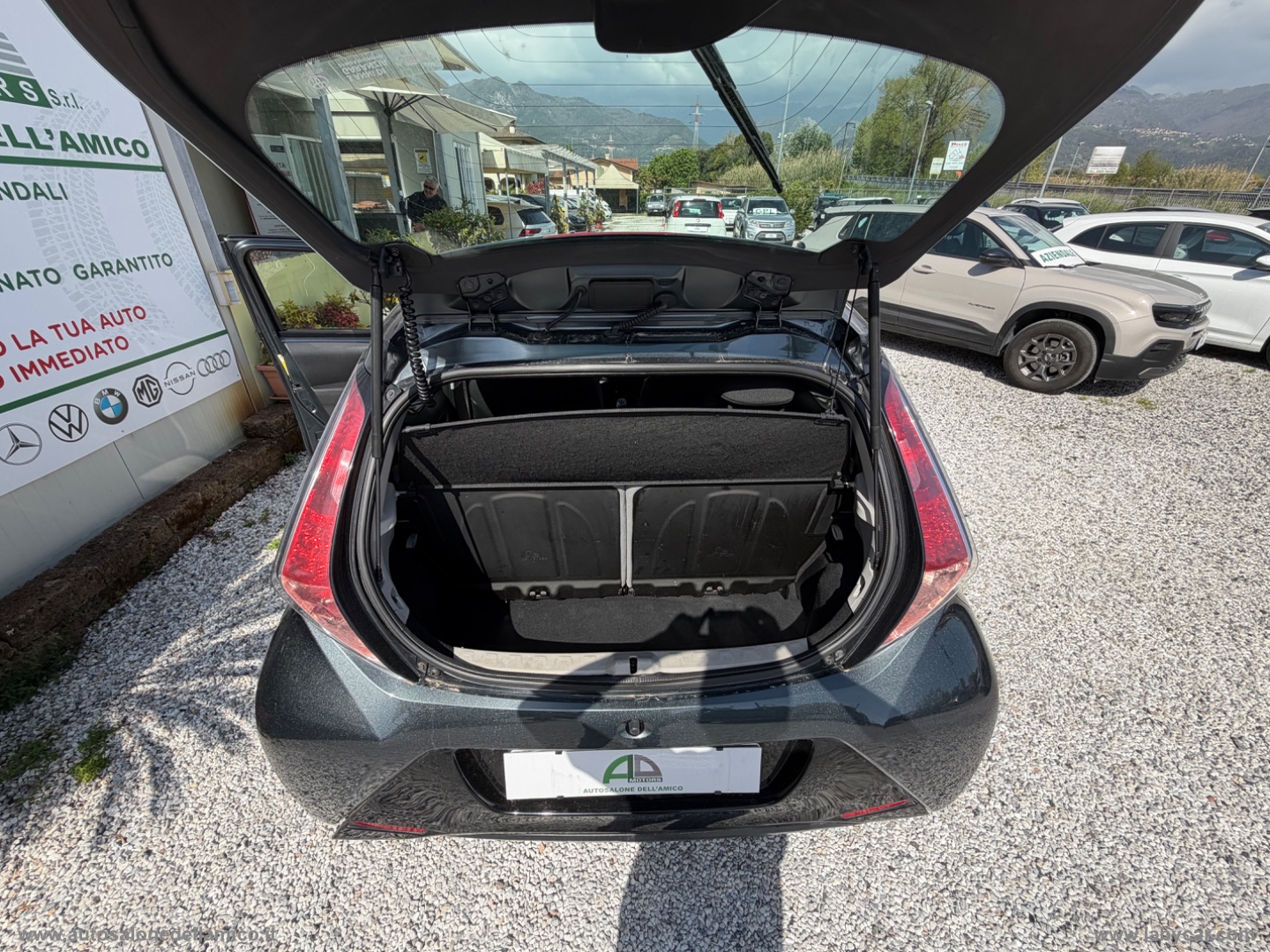 Aygo 1.0 VVT-i 69 CV 5p. x-clusiv - immagine 12