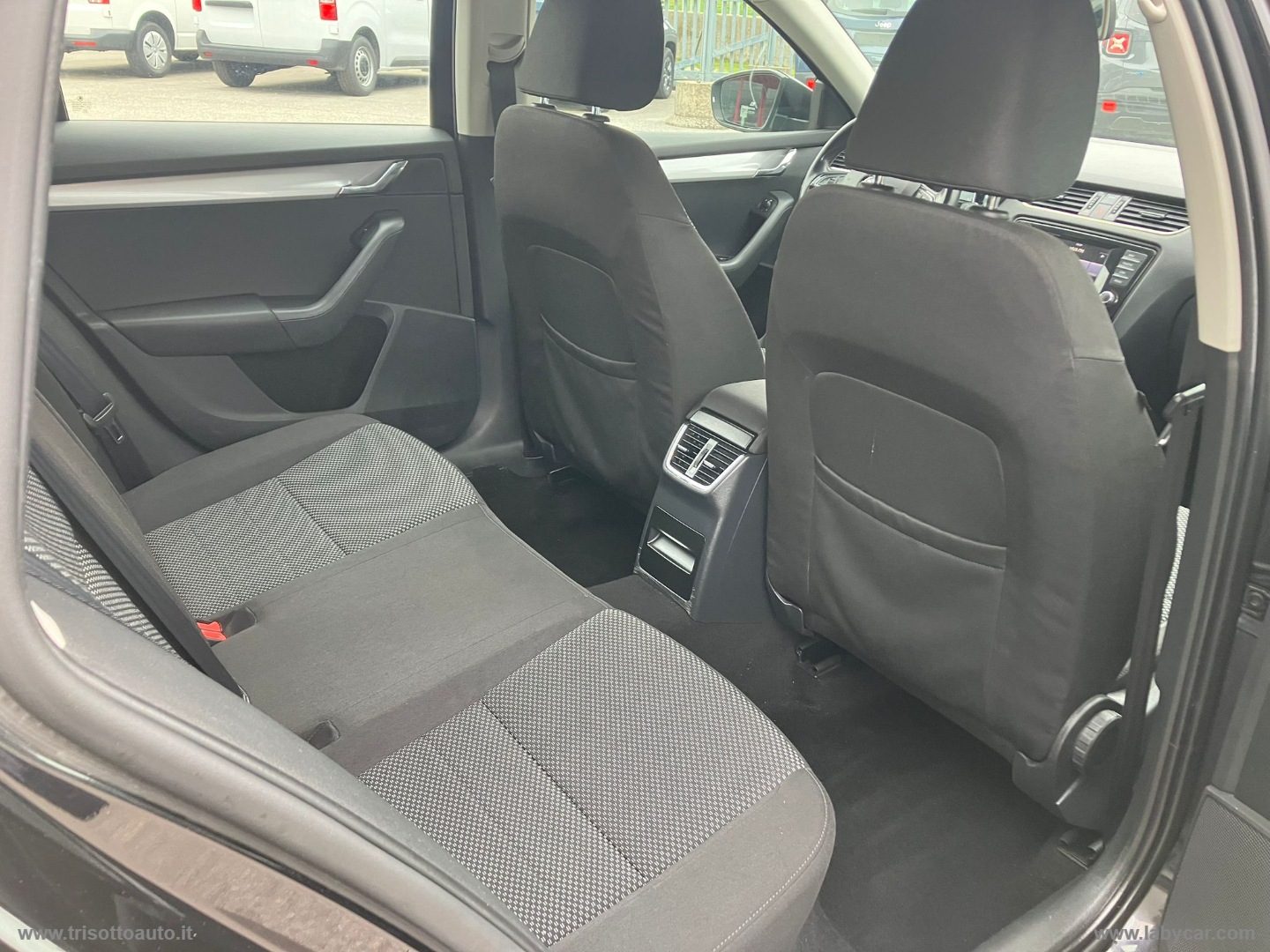 Octavia 1.6 TDI CR 105 DSG W. Executive - immagine 12