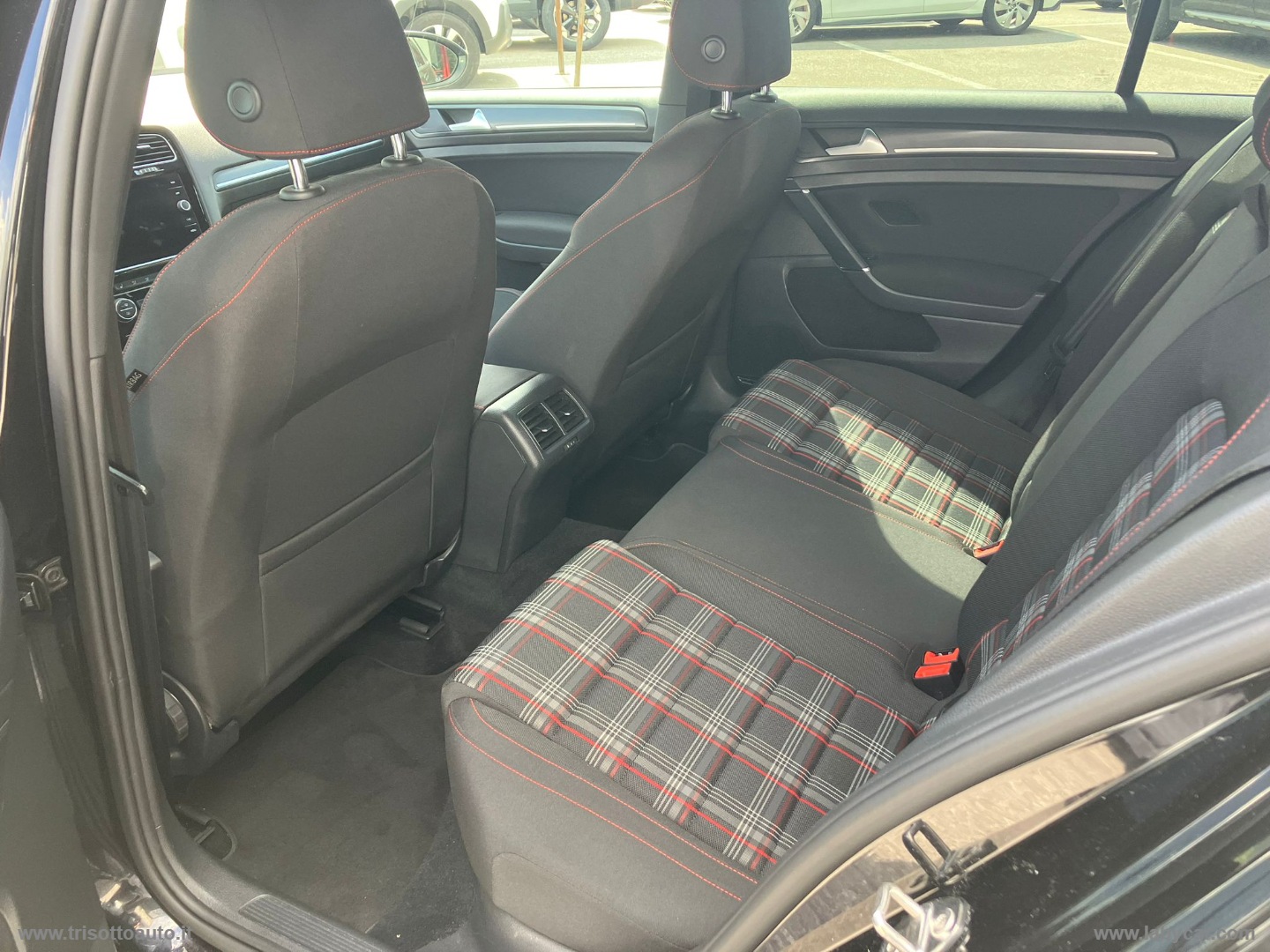 Golf GTI Perf. 2.0 245CV TSI 180KW - immagine 12