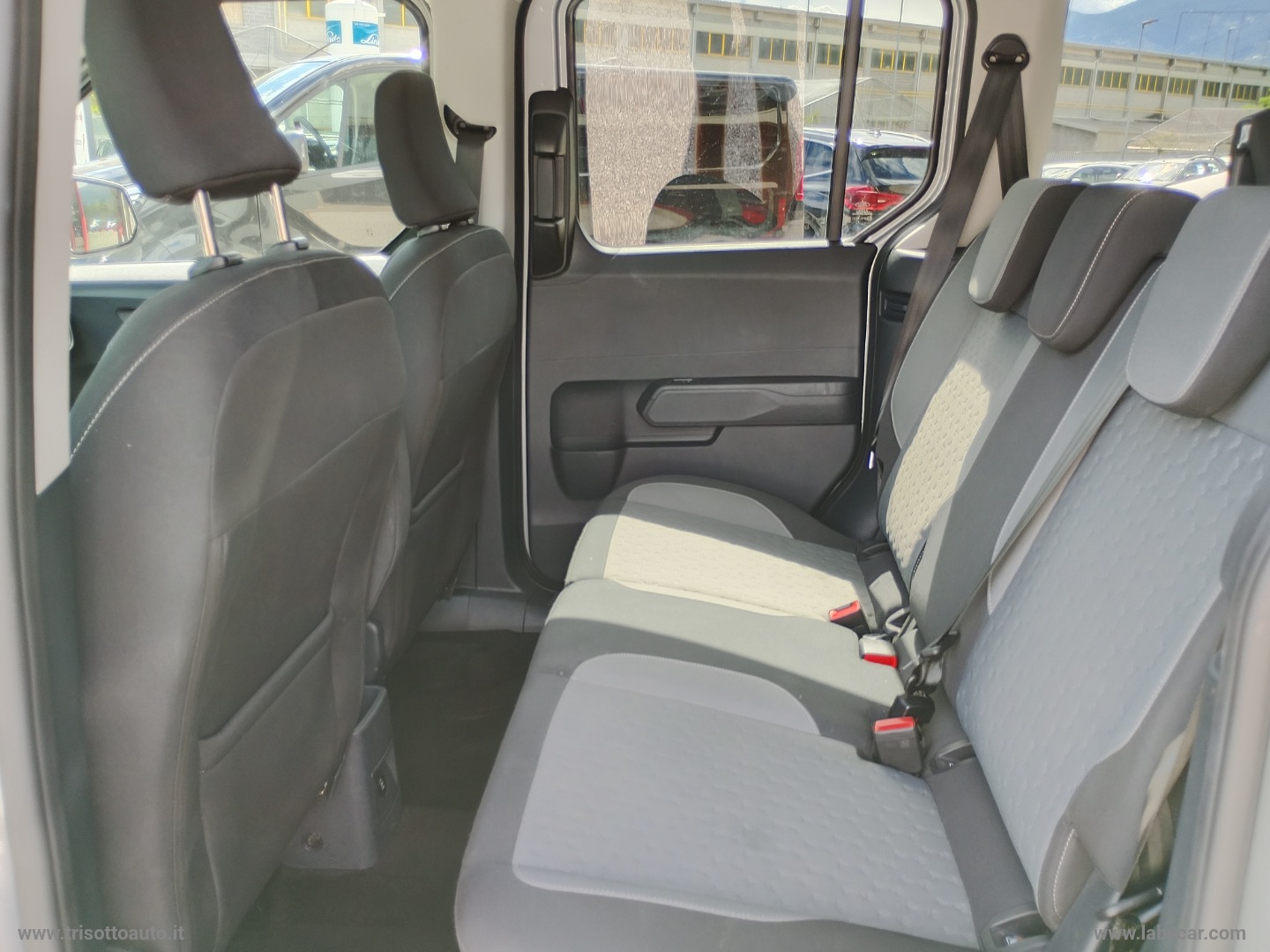 Tourneo Courier 1.0 EcoBoost 125CV Titanium - immagine 12