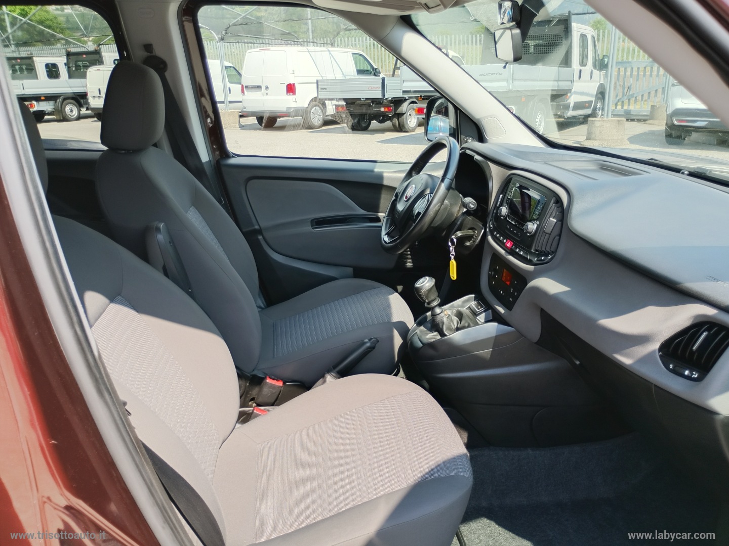 Doblò 1.4 T-Jet Lounge CON GANCIO TRAINO - immagine 12