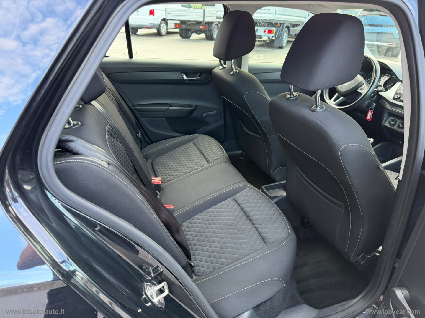 Fabia 1.4 TDI 75 CV Design Edition - immagine 12